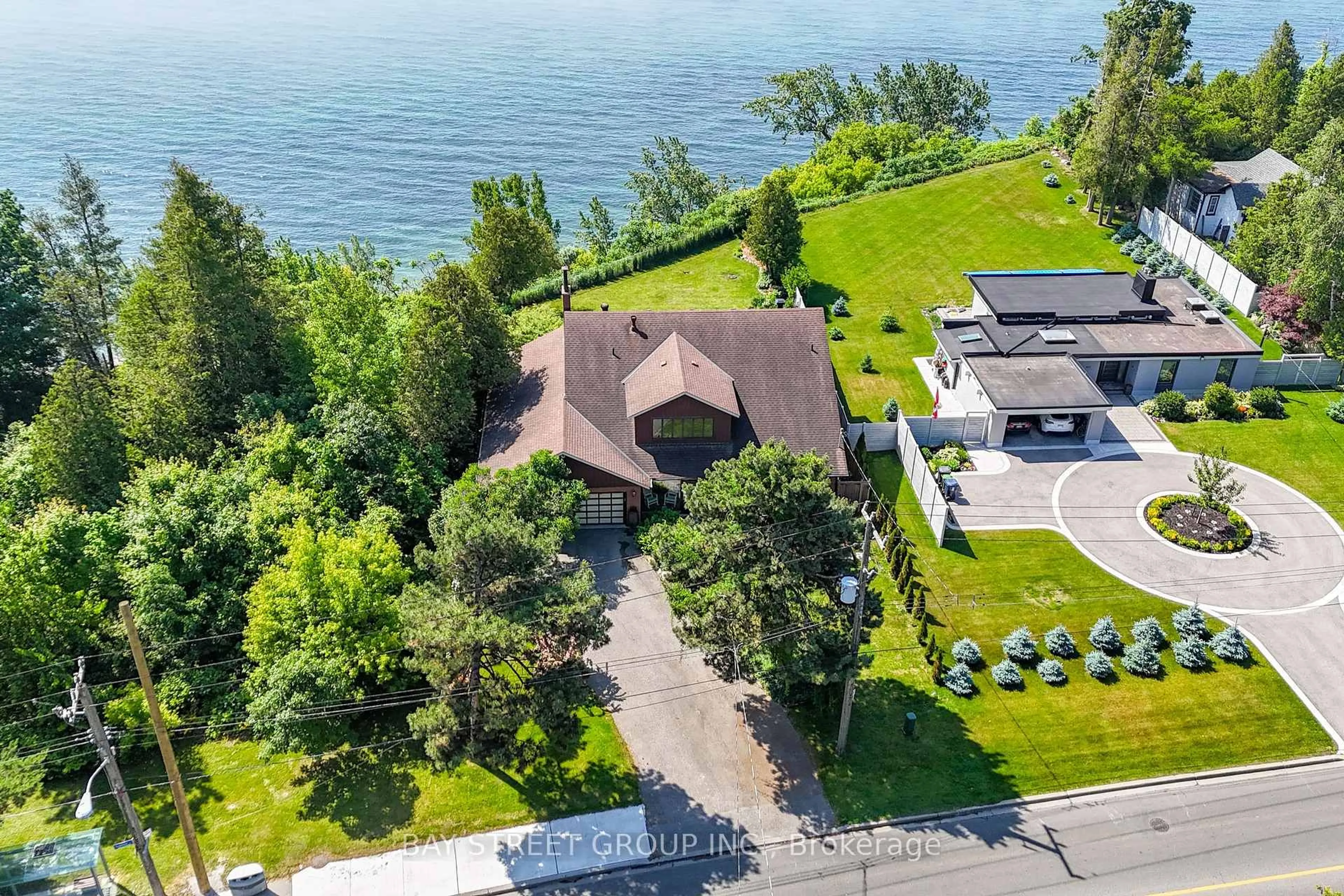A pic from outside/outdoor area/front of a property/back of a property/a pic from drone, water/lake/river/ocean view for 441 Guildwood Pkwy, Toronto Ontario M1E 1R3