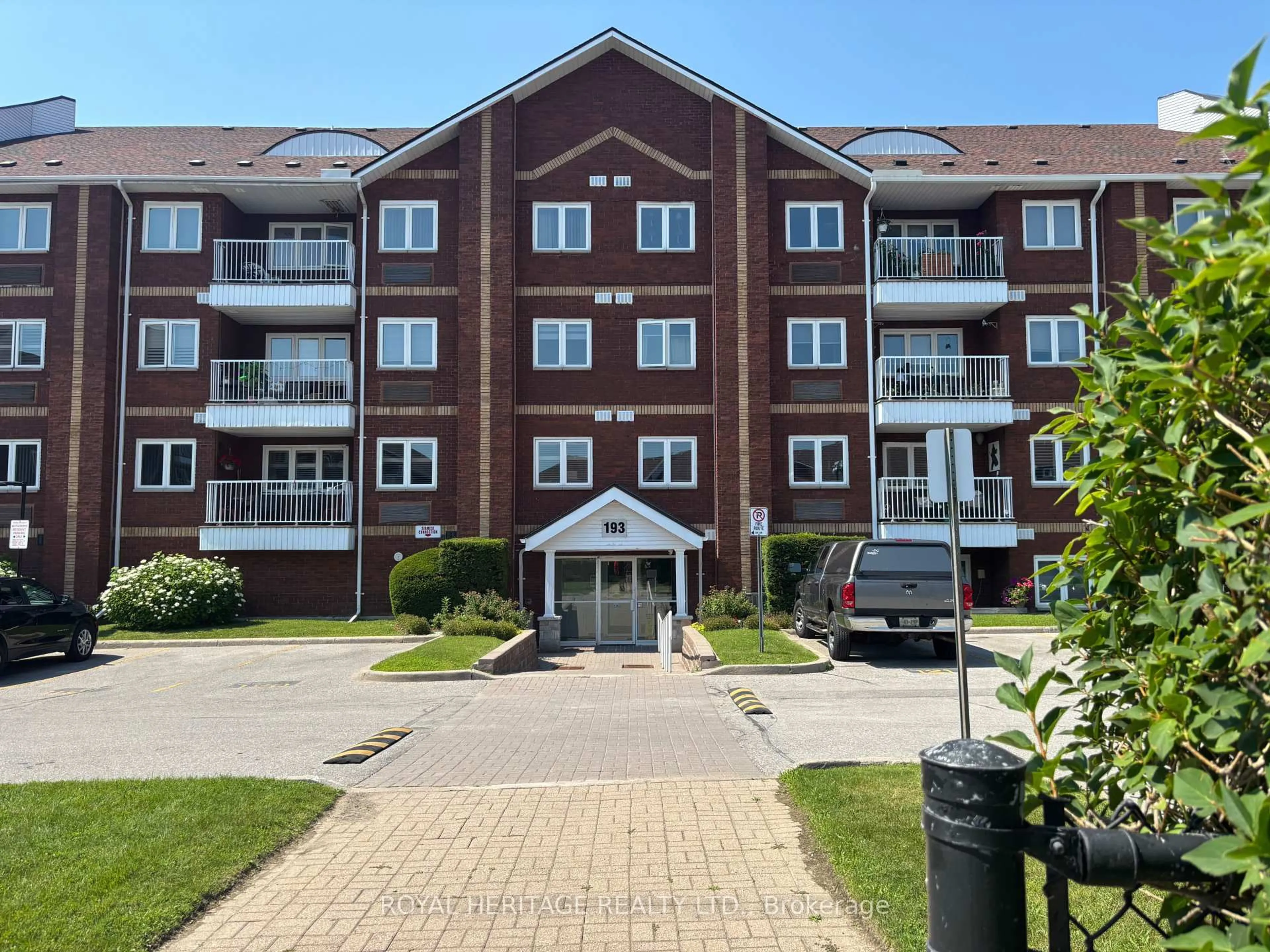 A pic from outside/outdoor area/front of a property/back of a property/a pic from drone, unknown for 193 Lake Dr #220, Ajax Ontario L1S 7H8