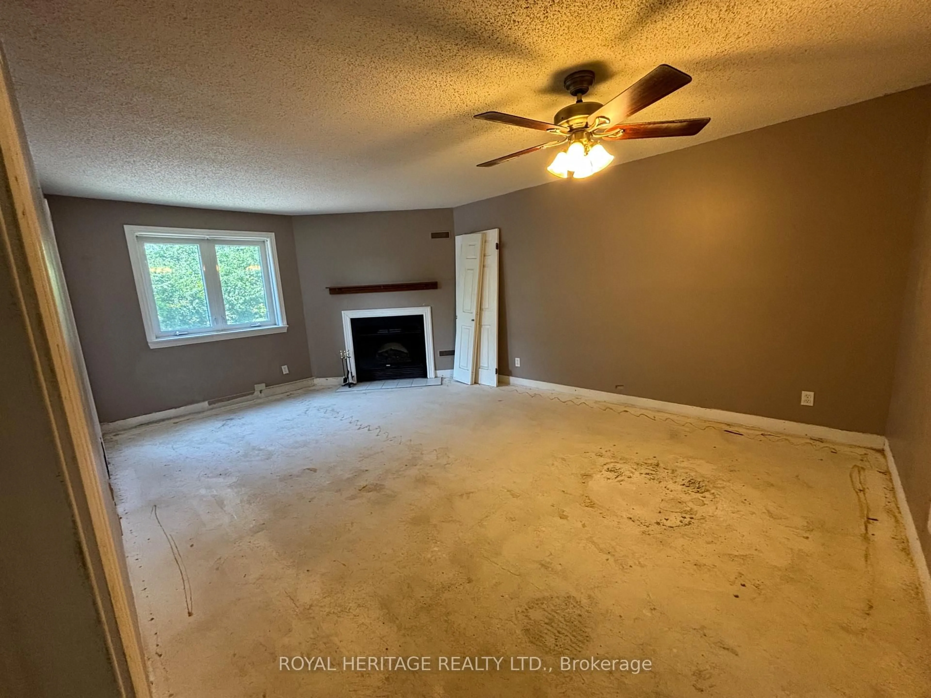 A pic of a room for 193 Lake Dr #220, Ajax Ontario L1S 7H8