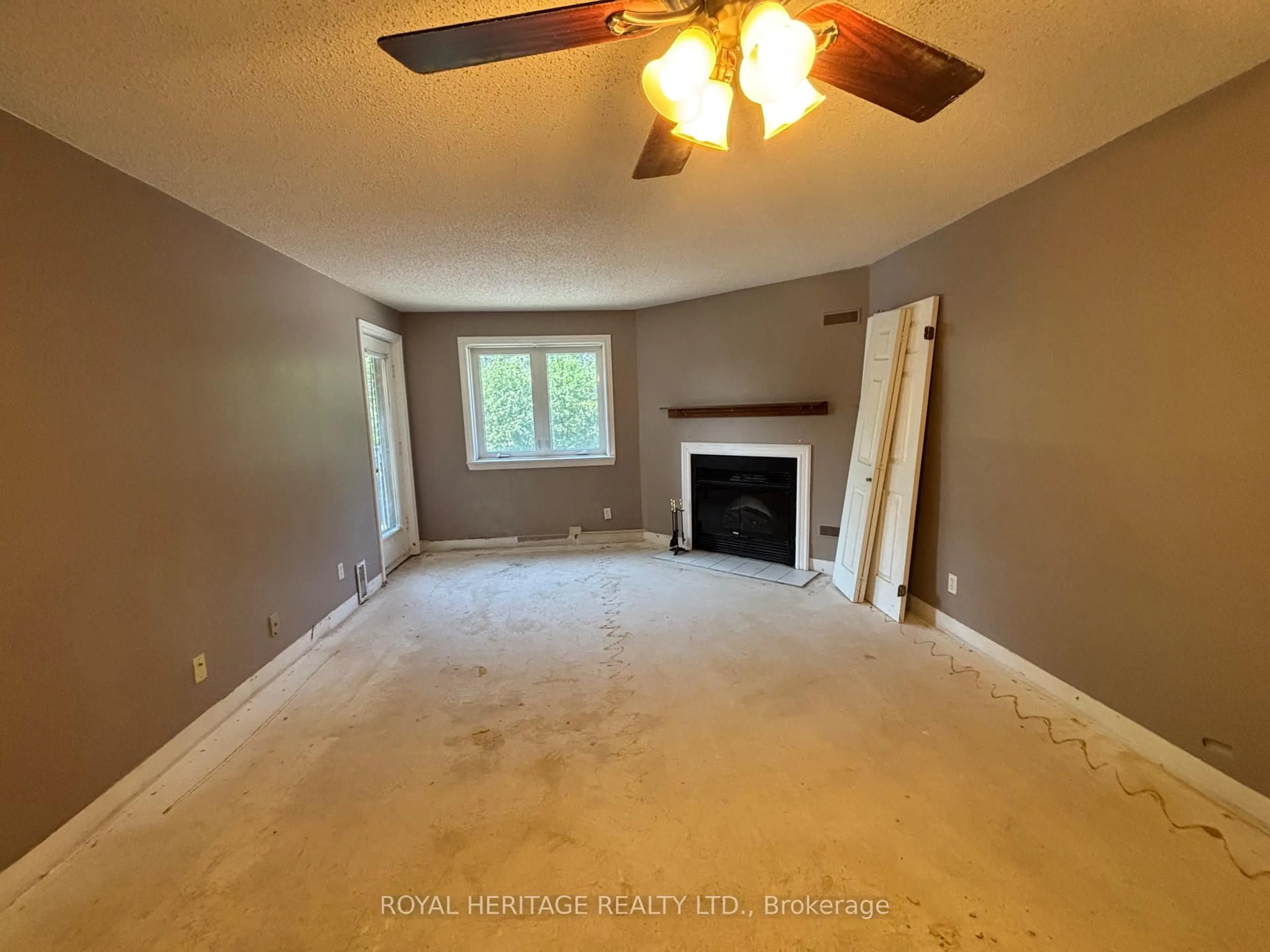 A pic of a room for 193 Lake Dr #220, Ajax Ontario L1S 7H8