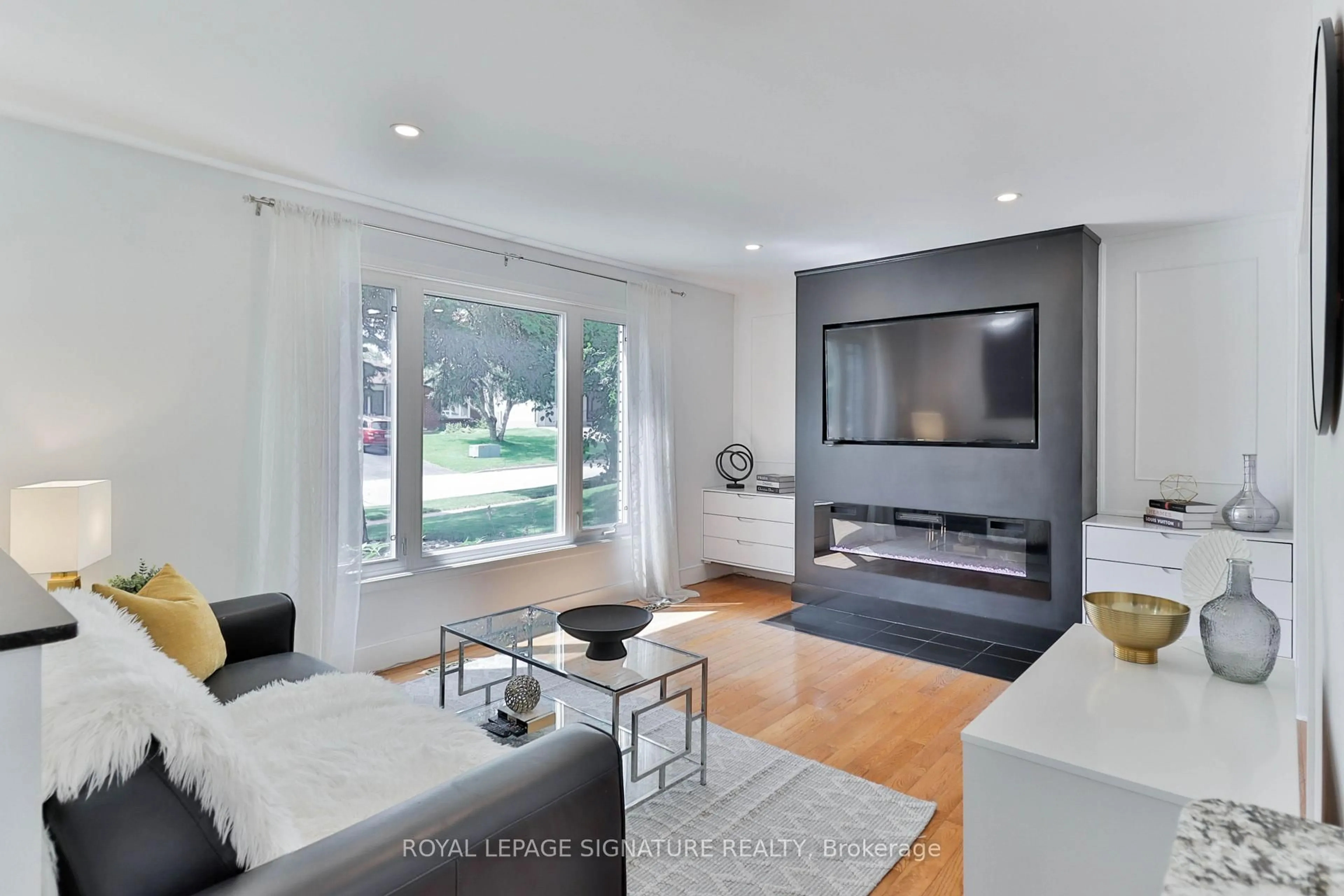 Living room with furniture, unknown for 32 Harland Cres, Ajax Ontario L1S 1J9