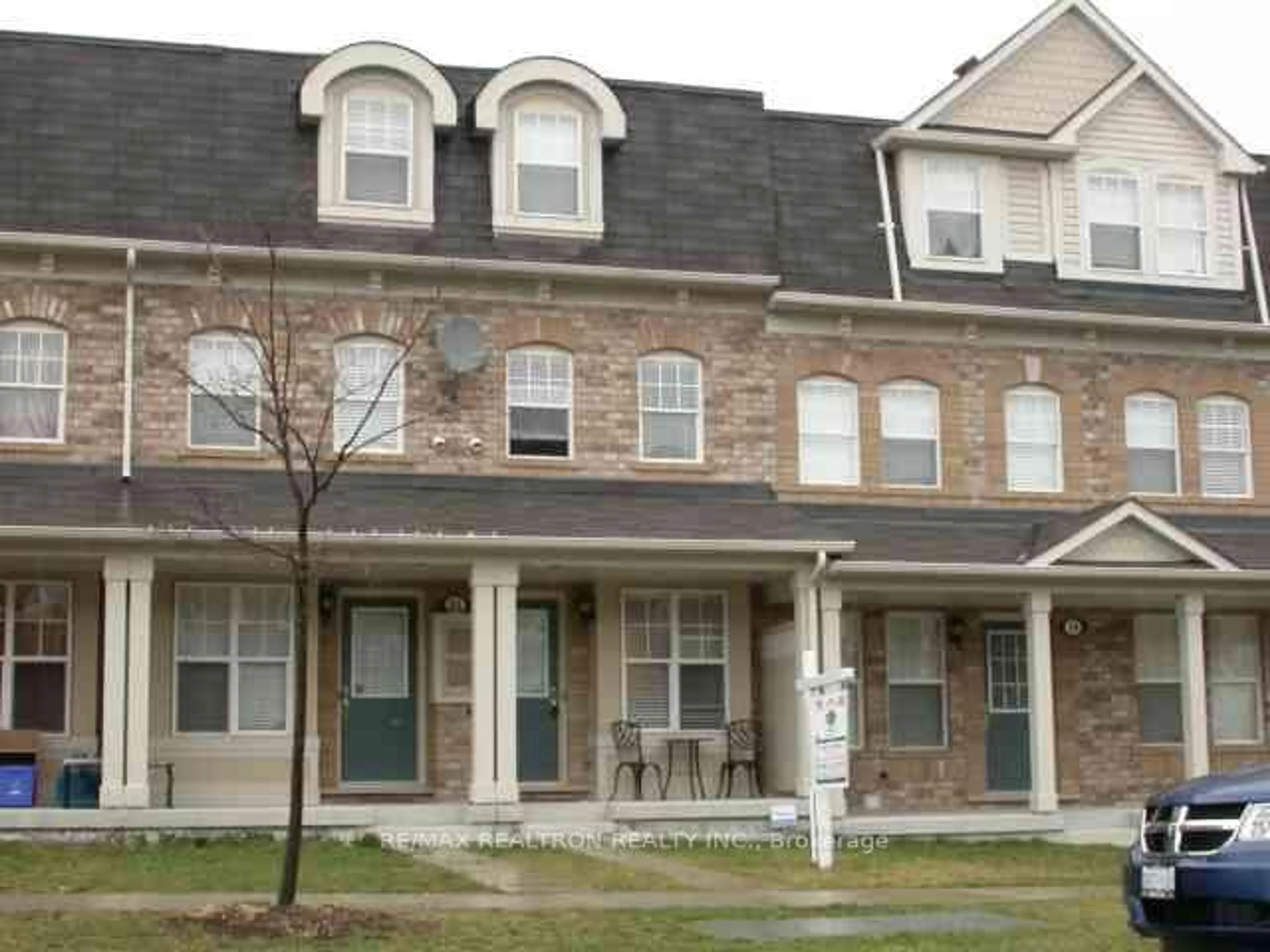 Home with brick exterior material, building for 23 Ecopark Gate, Toronto Ontario M1B 6G8