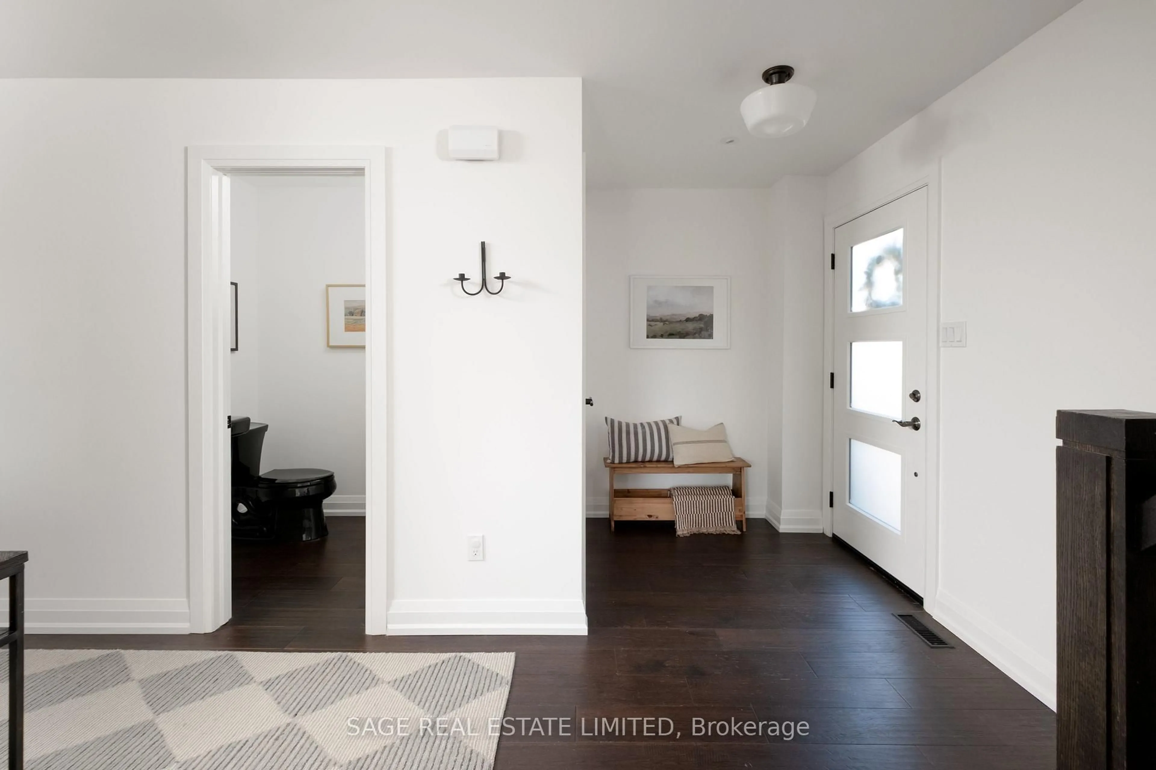 Indoor entryway for 34 Tambrook Dr, Toronto Ontario M1W 3L9