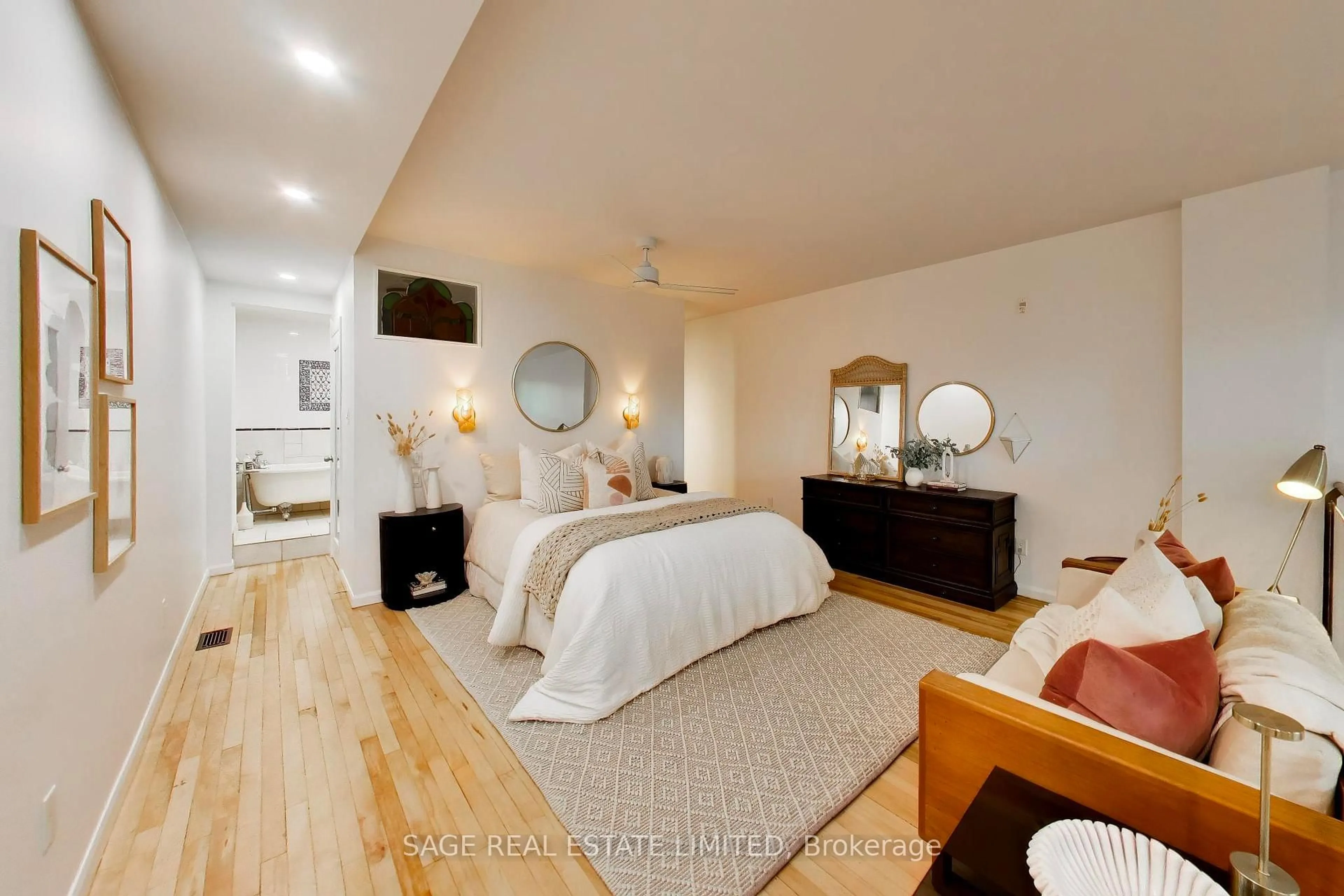 A pic of a room for 660 Pape Ave #111, Toronto Ontario M4K 3S5