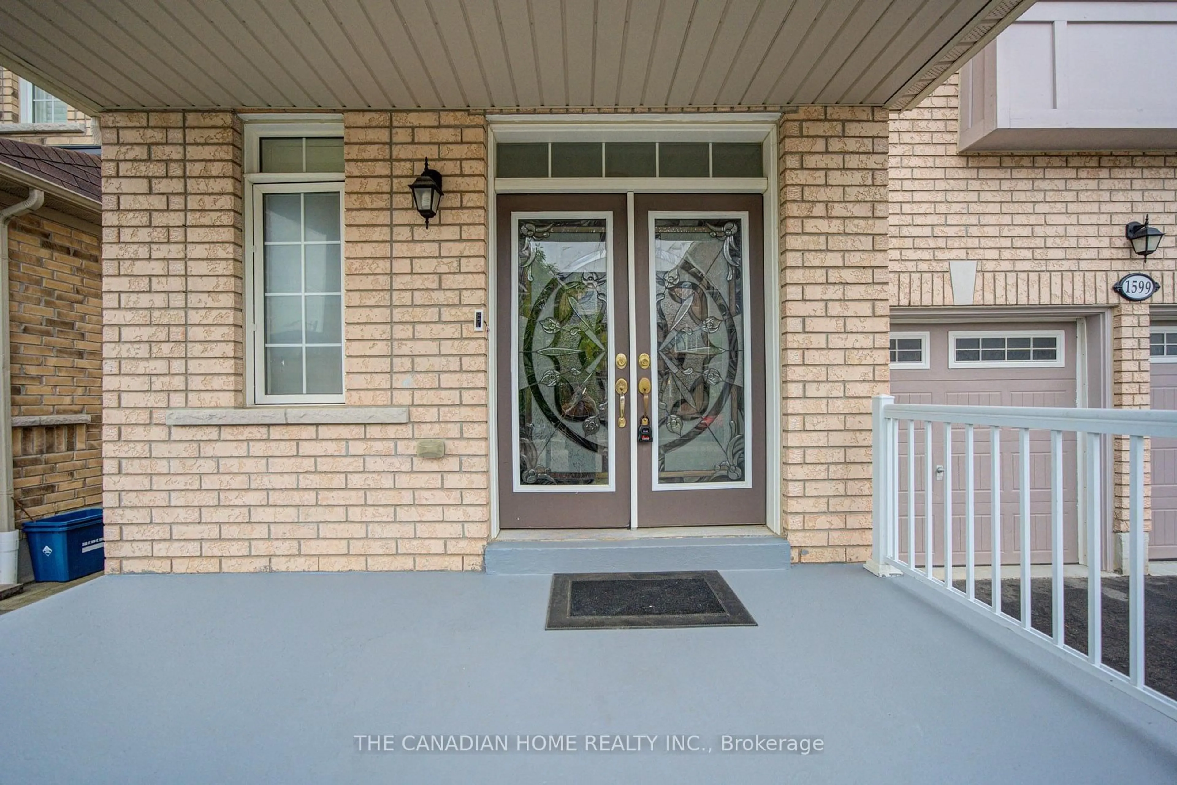 Indoor entryway for 1599 Brandy Crt, Pickering Ontario L1X 0C8
