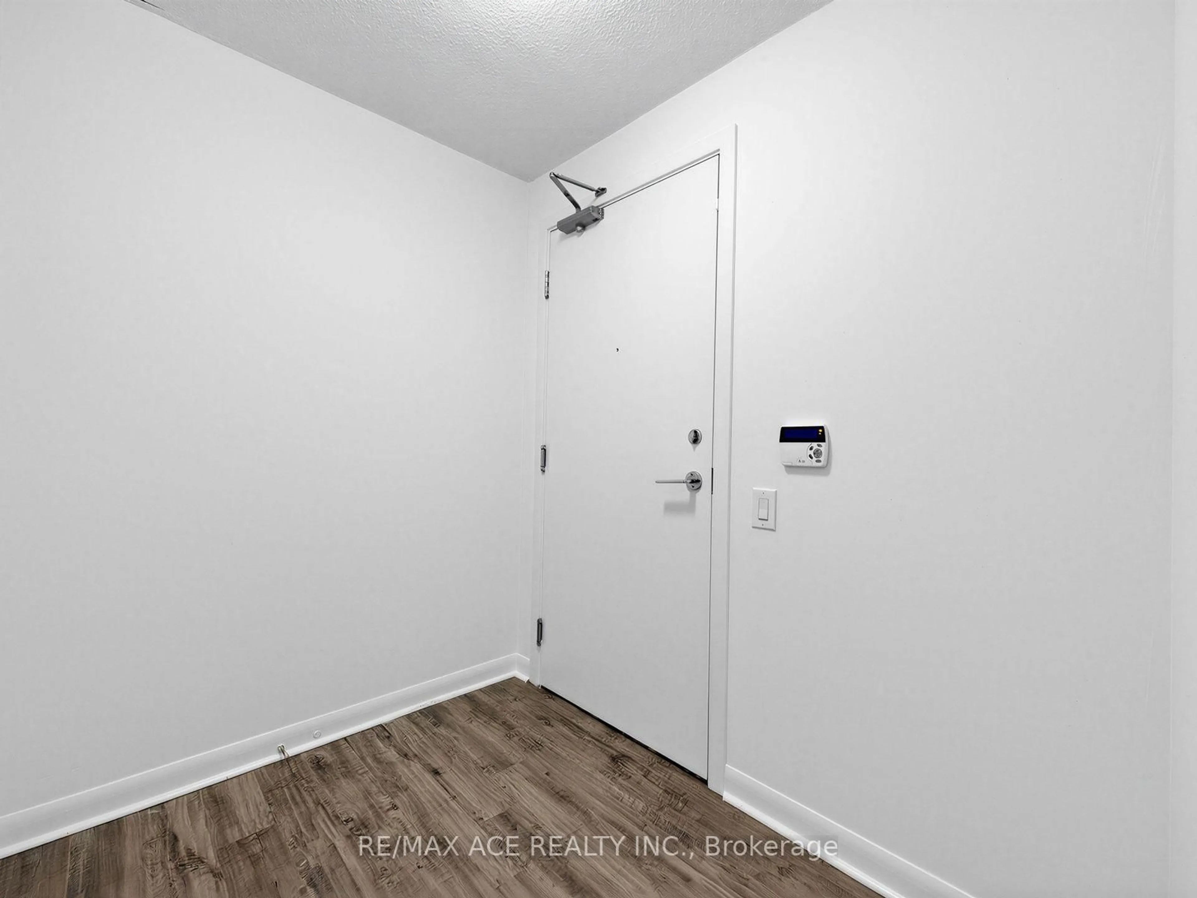 Unknown for 25 Town Centre Crt #808, Toronto Ontario M1P 0B4