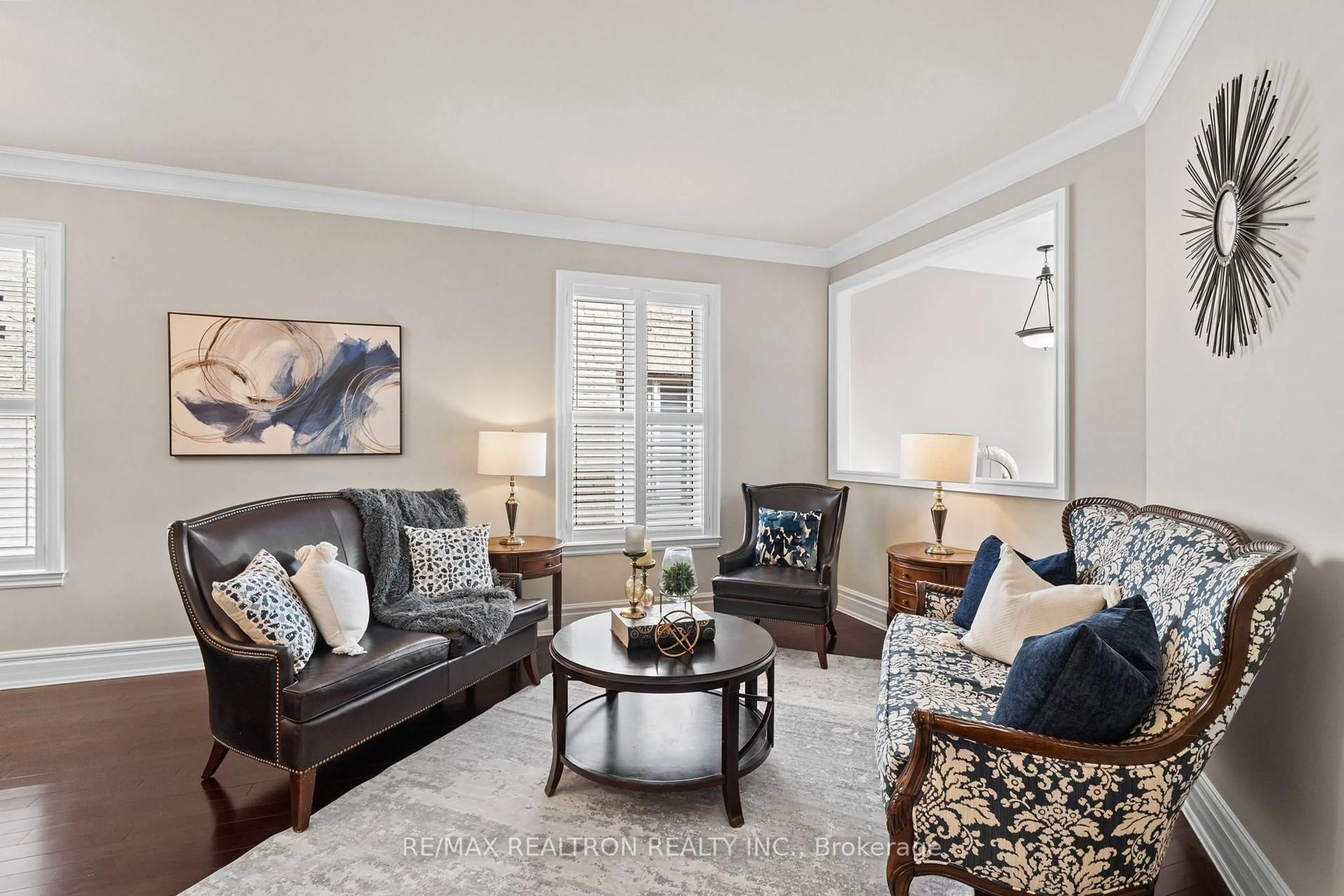 Living room with furniture, carpet floor for 1020 Colonial St, Pickering Ontario L1X 1P1