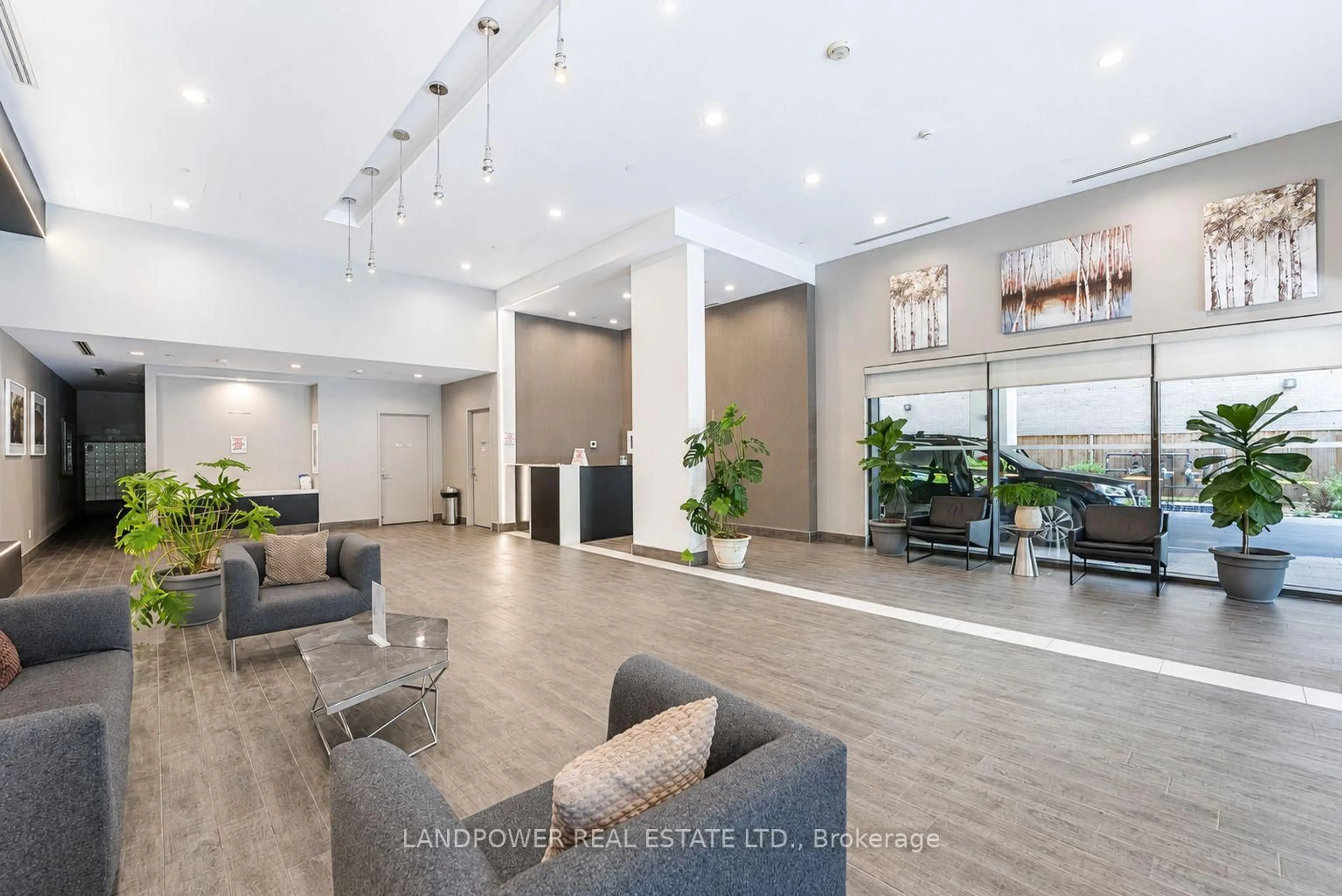 Lobby for 8 Trent Ave #824, Toronto Ontario M4C 5C6
