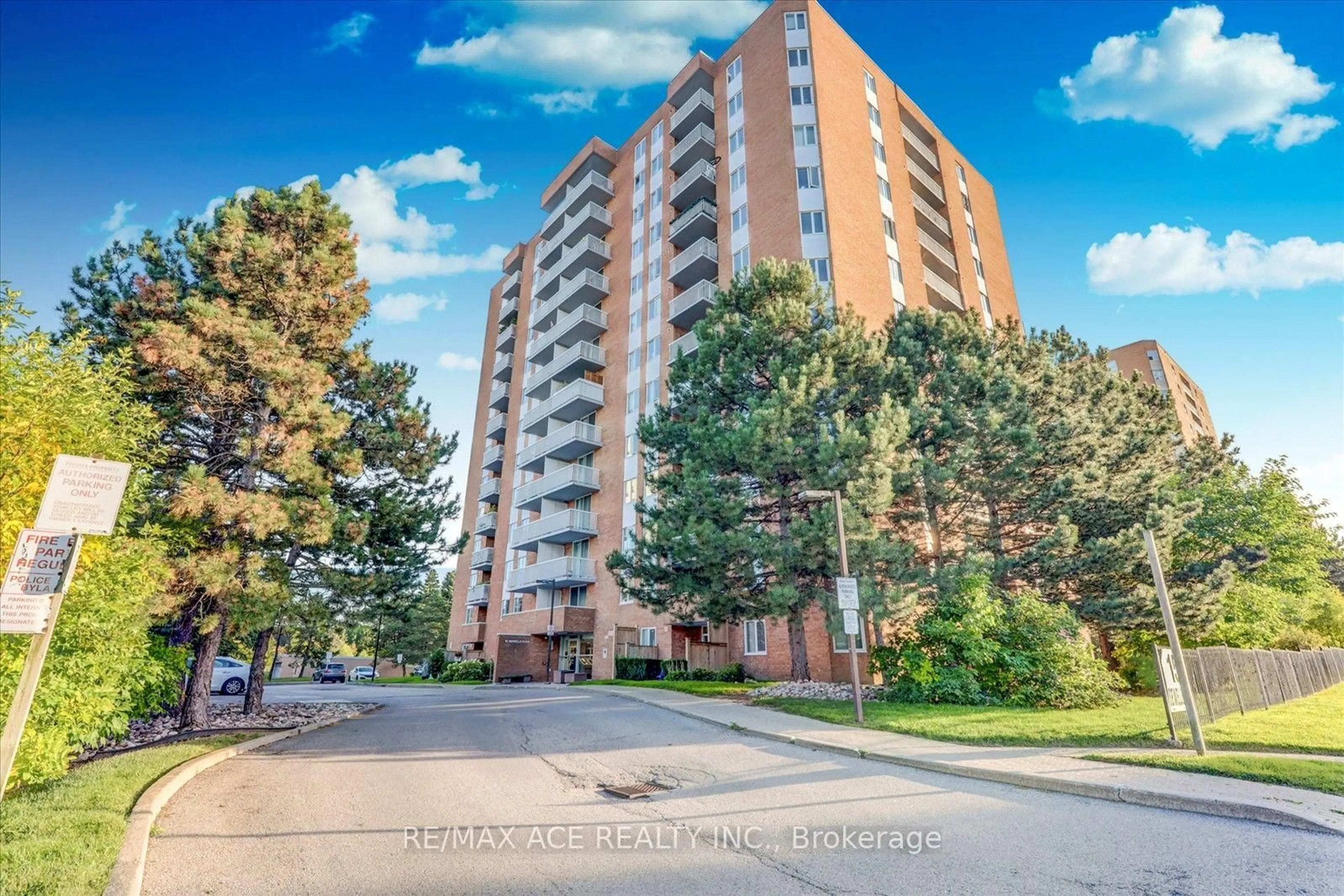 Unknown for 15 Sewells Rd #201, Toronto Ontario M1B 3V7