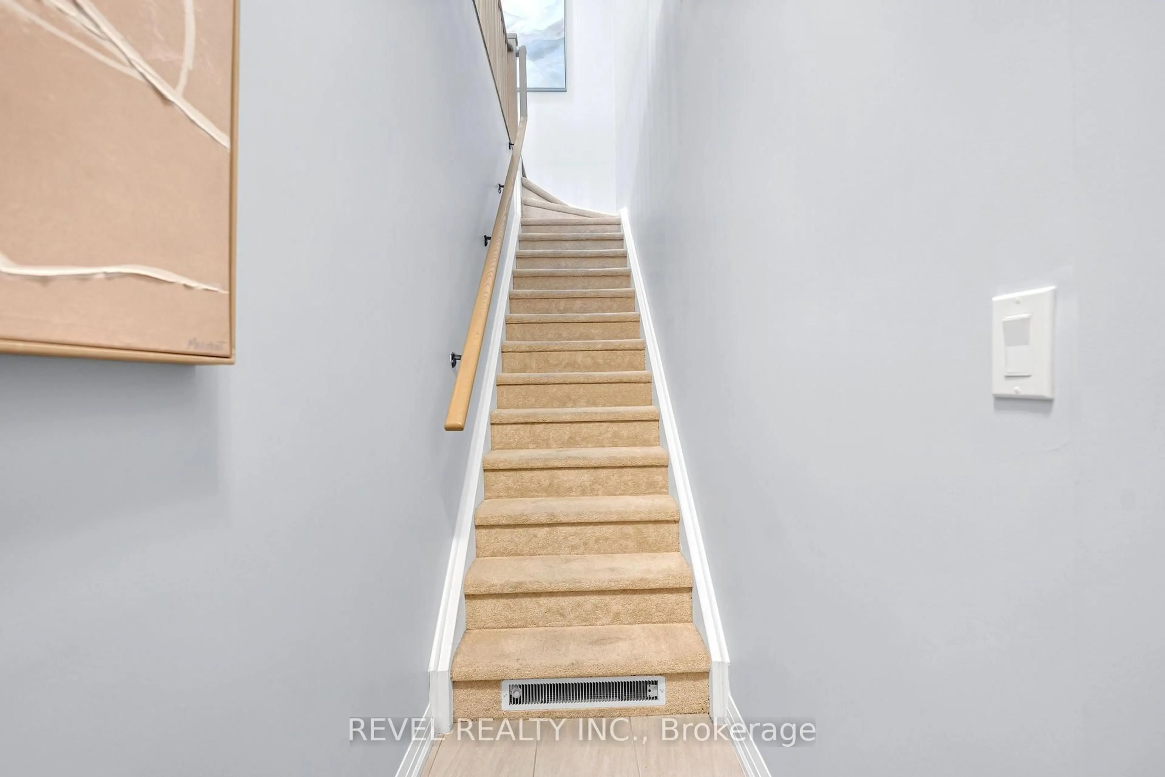 Stairs for 2635 William Jackson Dr #304, Pickering Ontario L1P 2V8
