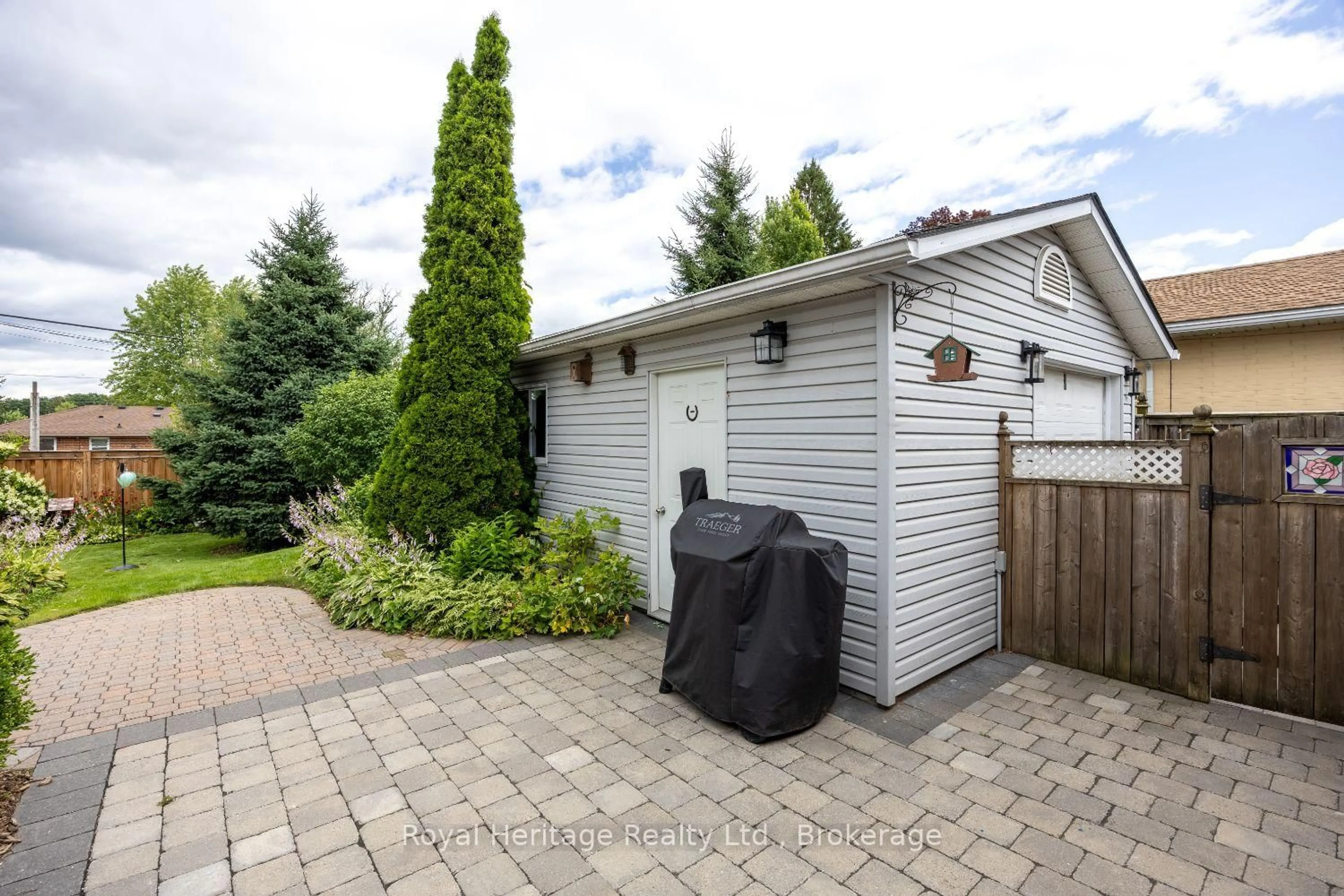 Unknown for 461 Gibbons St, Oshawa Ontario L1J 4Z3