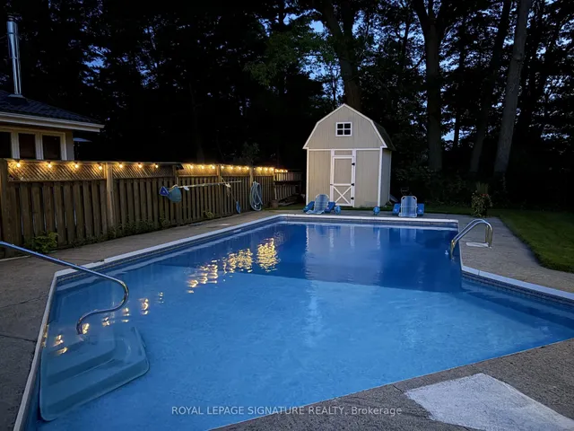 40 Holmcrest Tr, Toronto 4