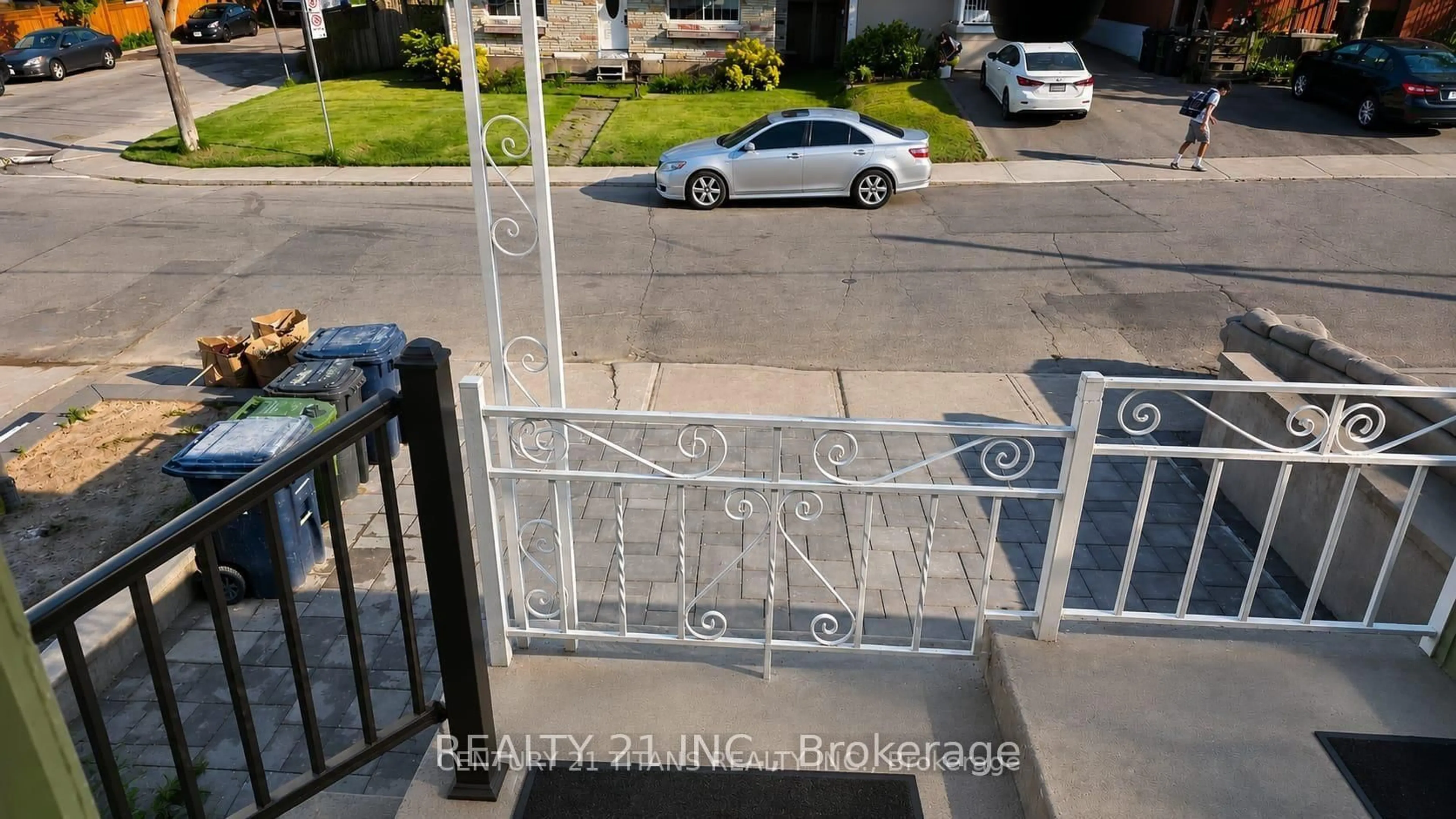 A pic from outside/outdoor area/front of a property/back of a property/a pic from drone, city buildings view from balcony for 8 Mack Ave, Toronto Ontario M1L 1L9