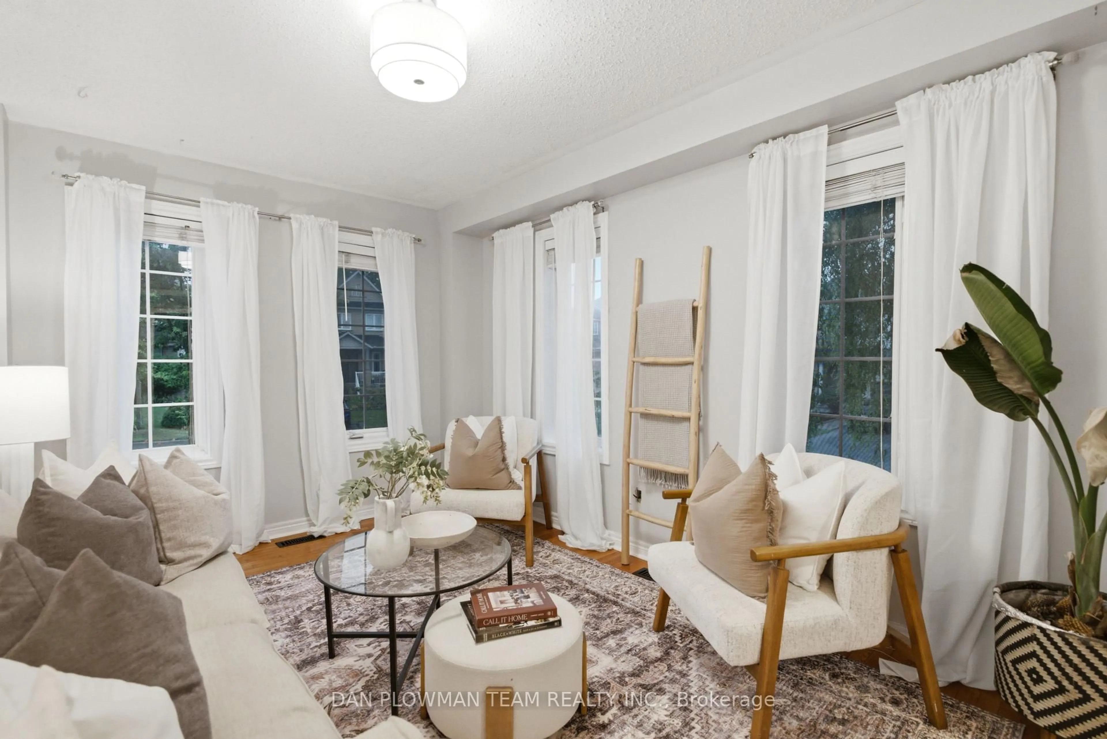 Living room with furniture, unknown for 72 Beckett Cres, Clarington Ontario L1E 3J4