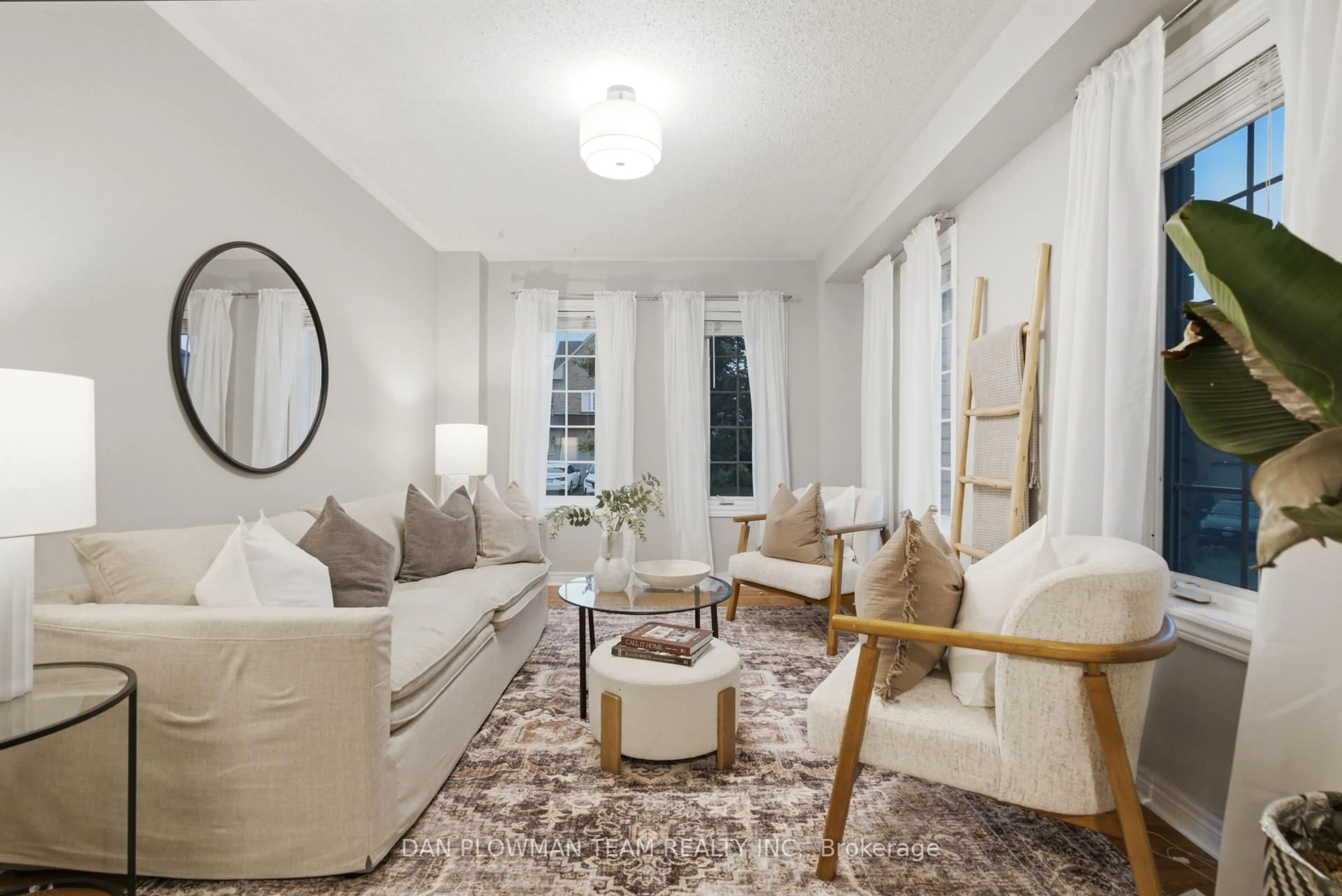 Living room with furniture, unknown for 72 Beckett Cres, Clarington Ontario L1E 3J4