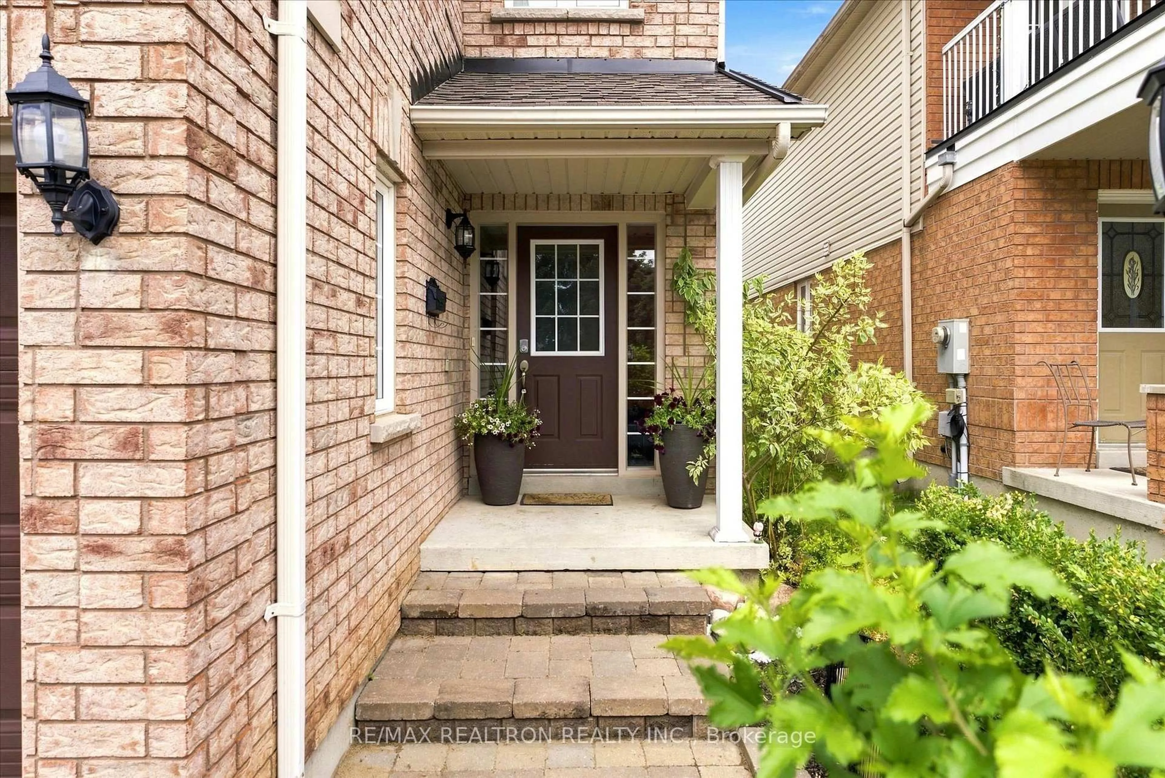 Home with brick exterior material, street for 78 Hutton Pl, Clarington Ontario L1C 5K1