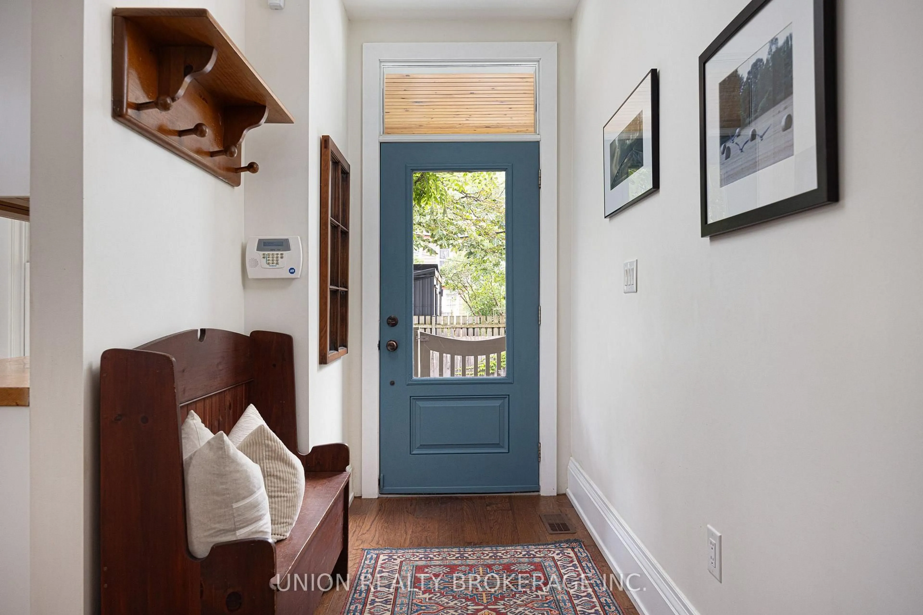 Indoor entryway for 221 Craven Rd, Toronto Ontario M4L 2Z5