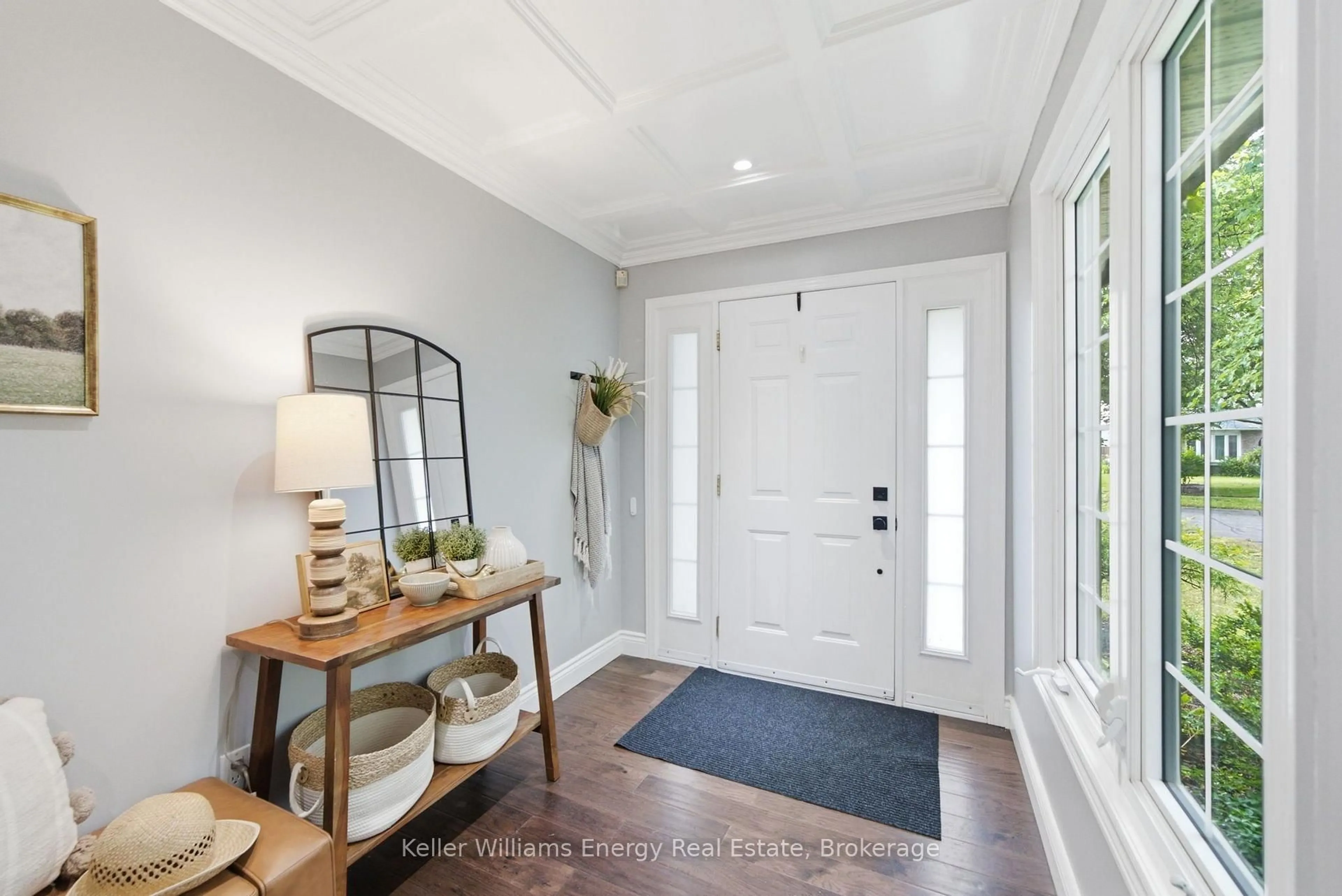 Indoor entryway for 145 Michael Blvd, Whitby Ontario L1N 5W3