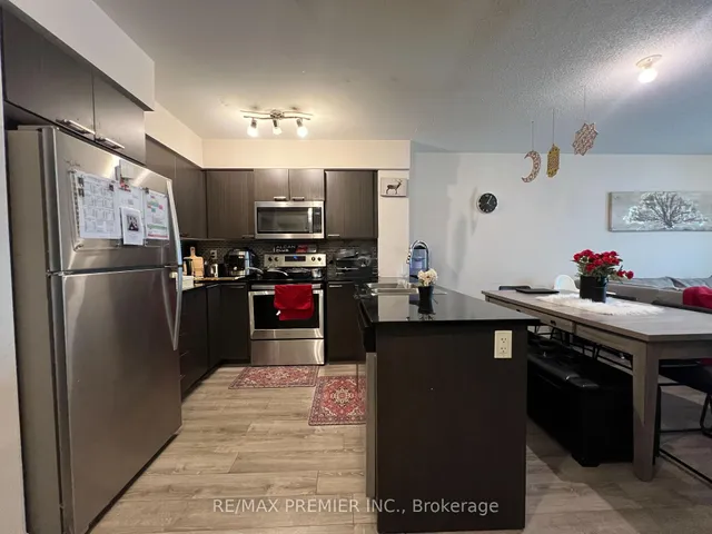 2150 Lawrence Ave #PH12, Toronto 4