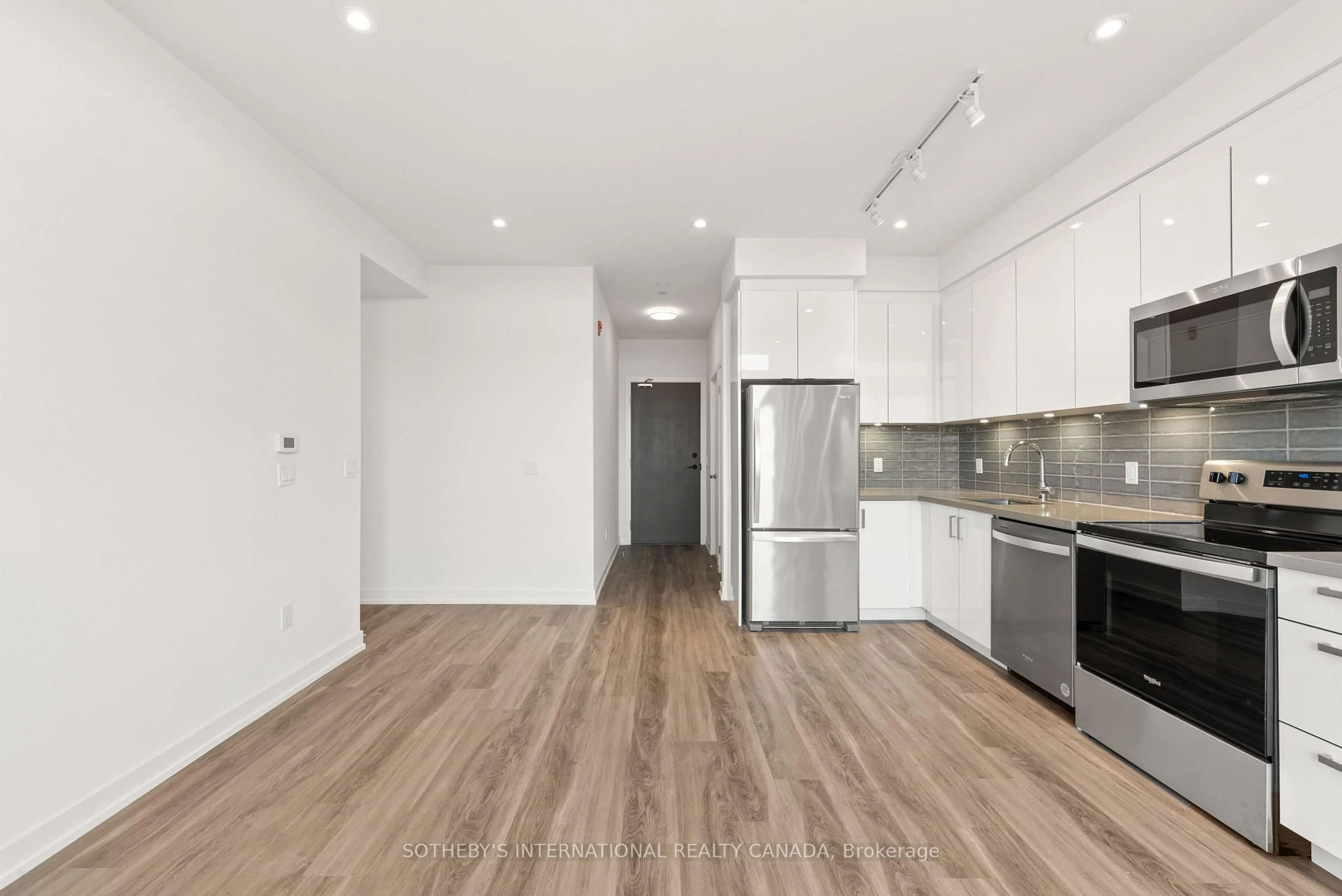 Unknown for 1010 Dundas St #PH 20, Whitby Ontario L1N 0L6