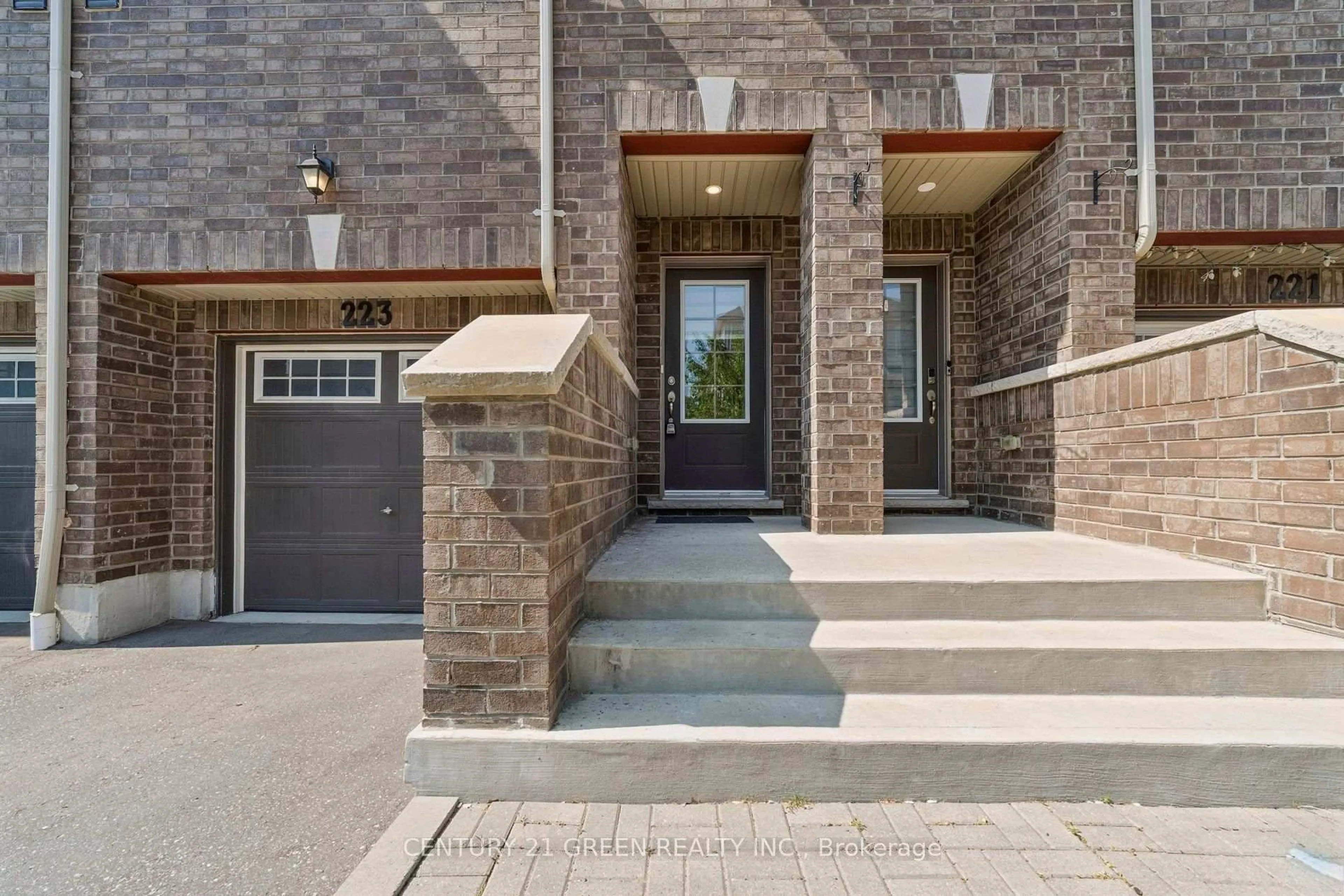 Unknown for 223 Danzatore Path, Oshawa Ontario L1L 0P9