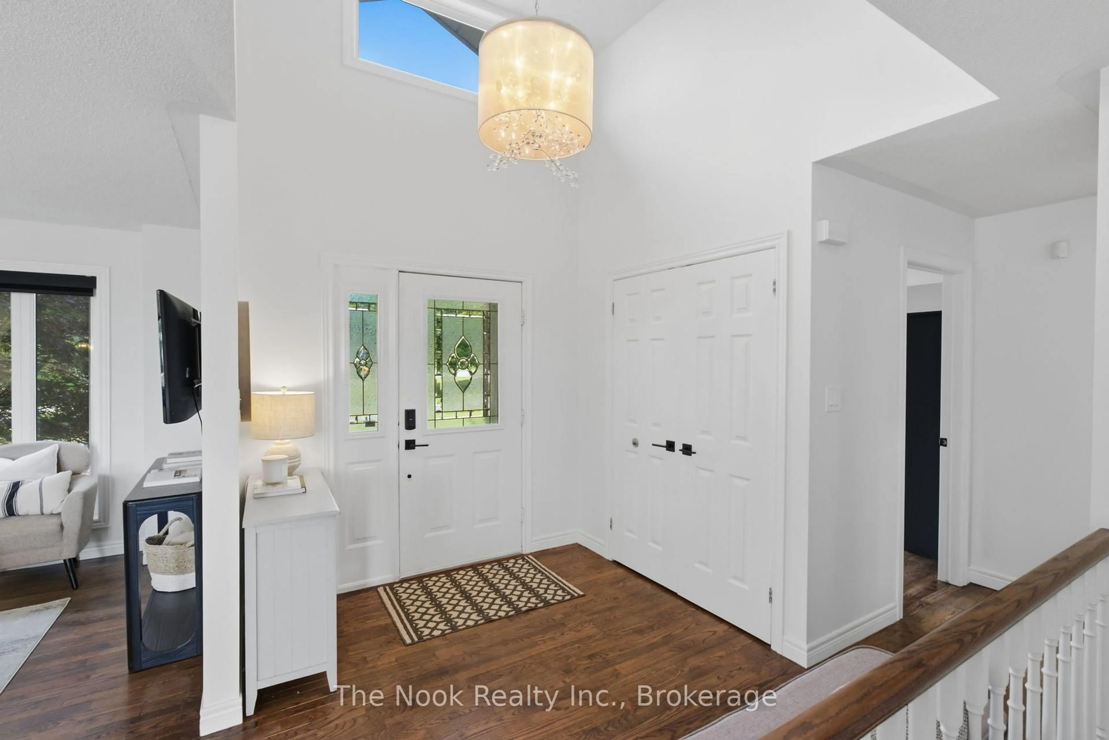 Indoor entryway for 3751 Concession 1 Rd, Clarington Ontario L1B 0E3