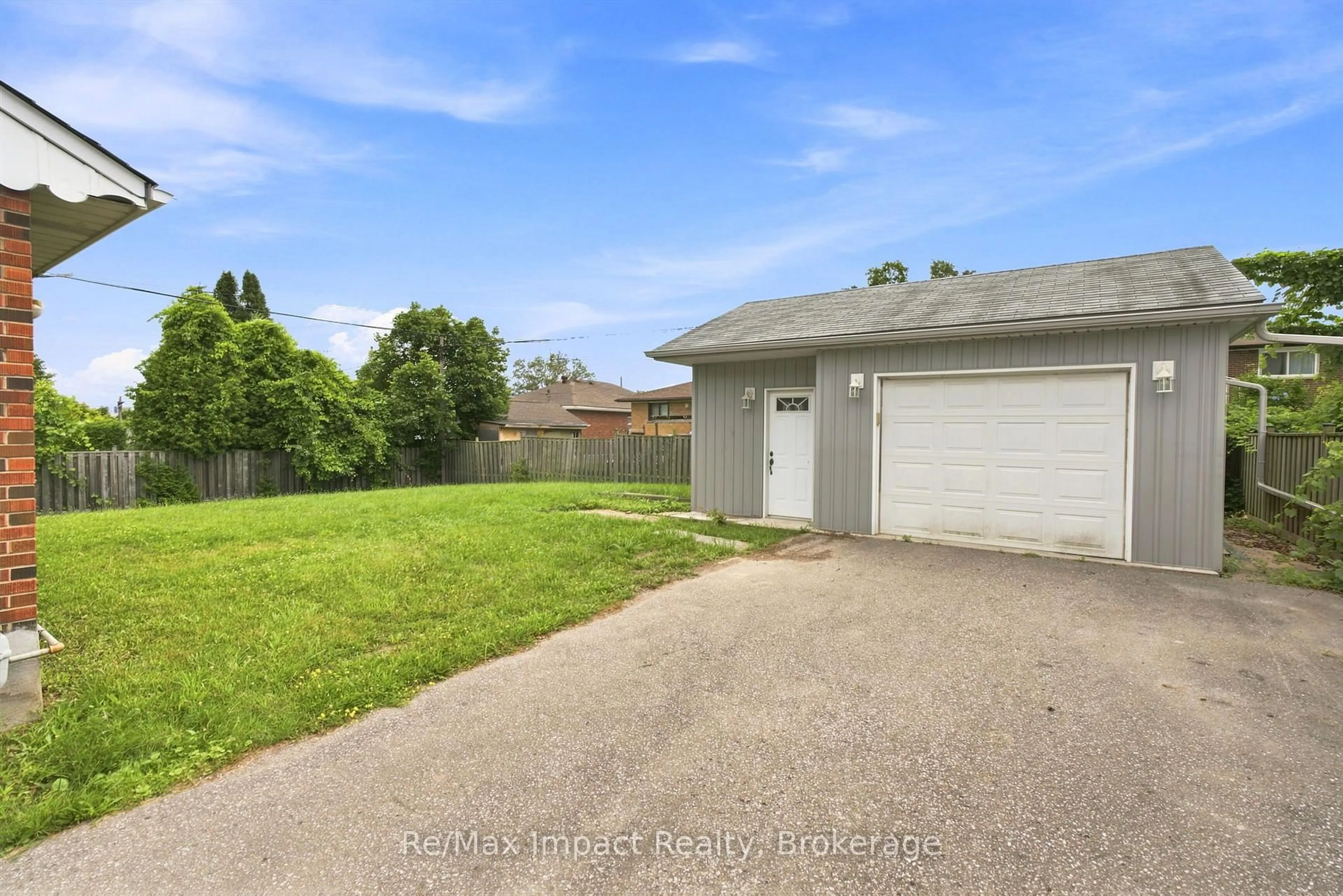 Unknown for 505 Annapolis Ave, Oshawa Ontario L1J 2Y8