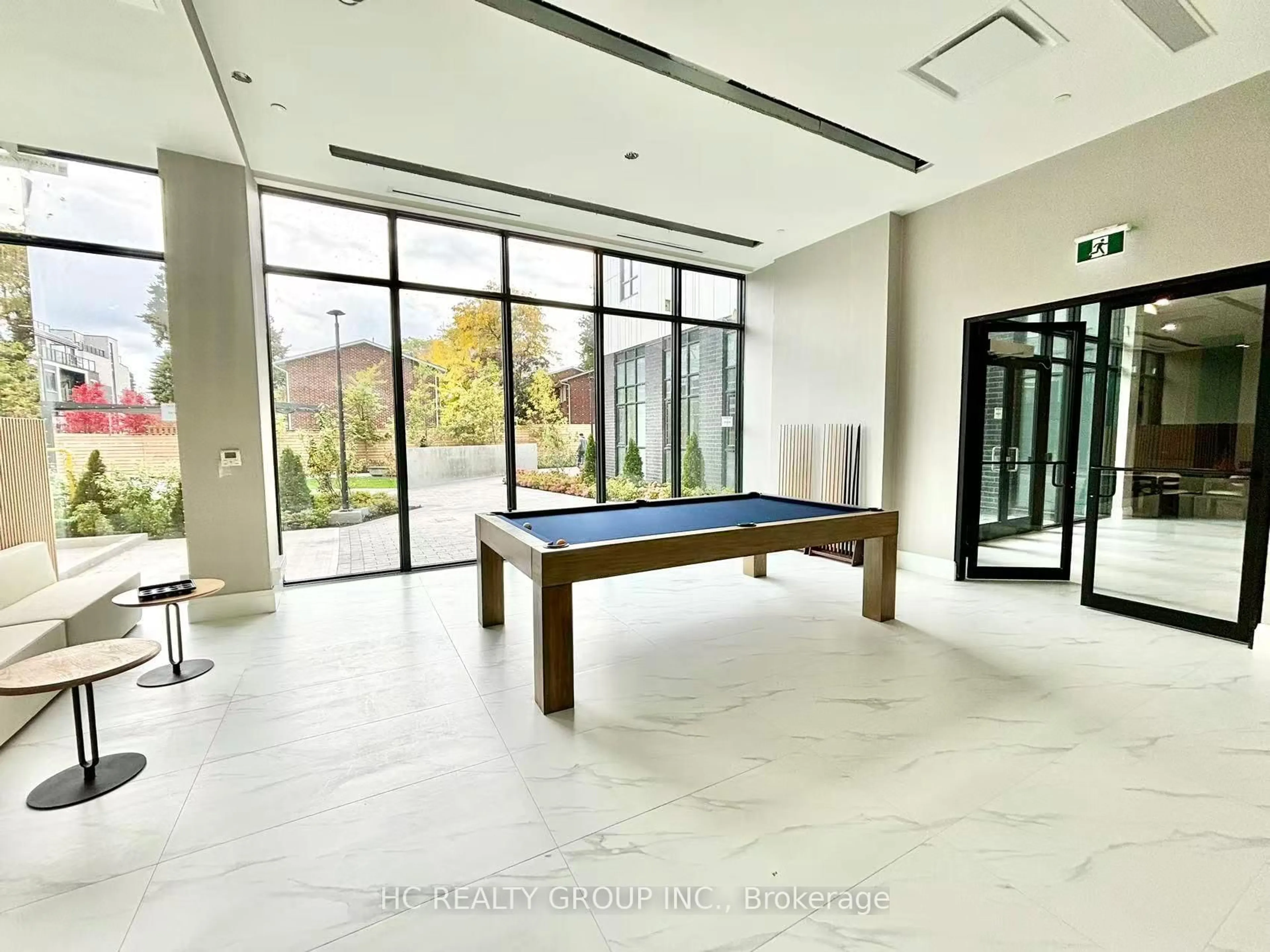 Indoor foyer for 3421 Sheppard Ave #318, Toronto Ontario M1T 0C1