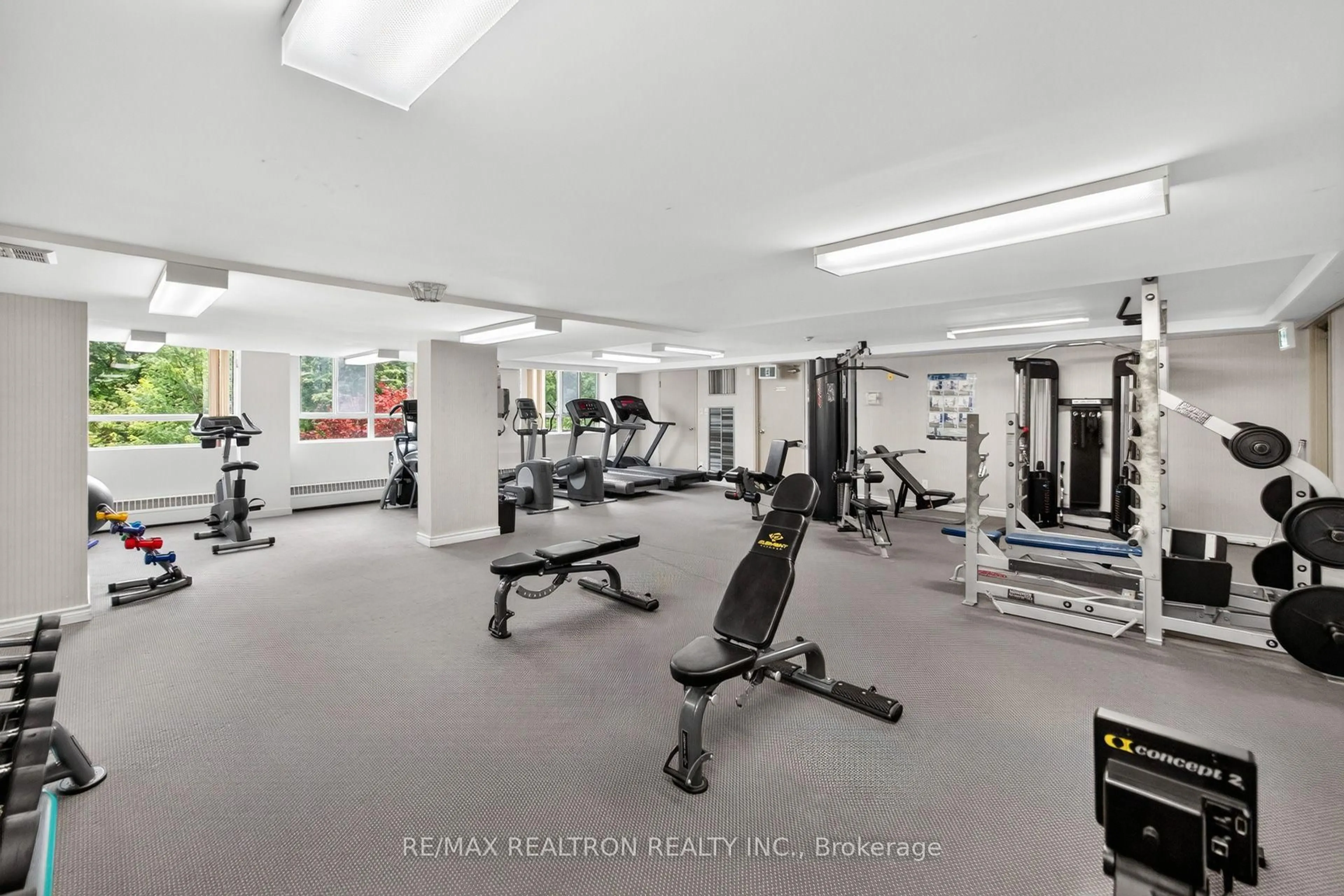 Gym or fitness room for 4 Park VISTA Cres #604, Toronto Ontario M4B 3M8