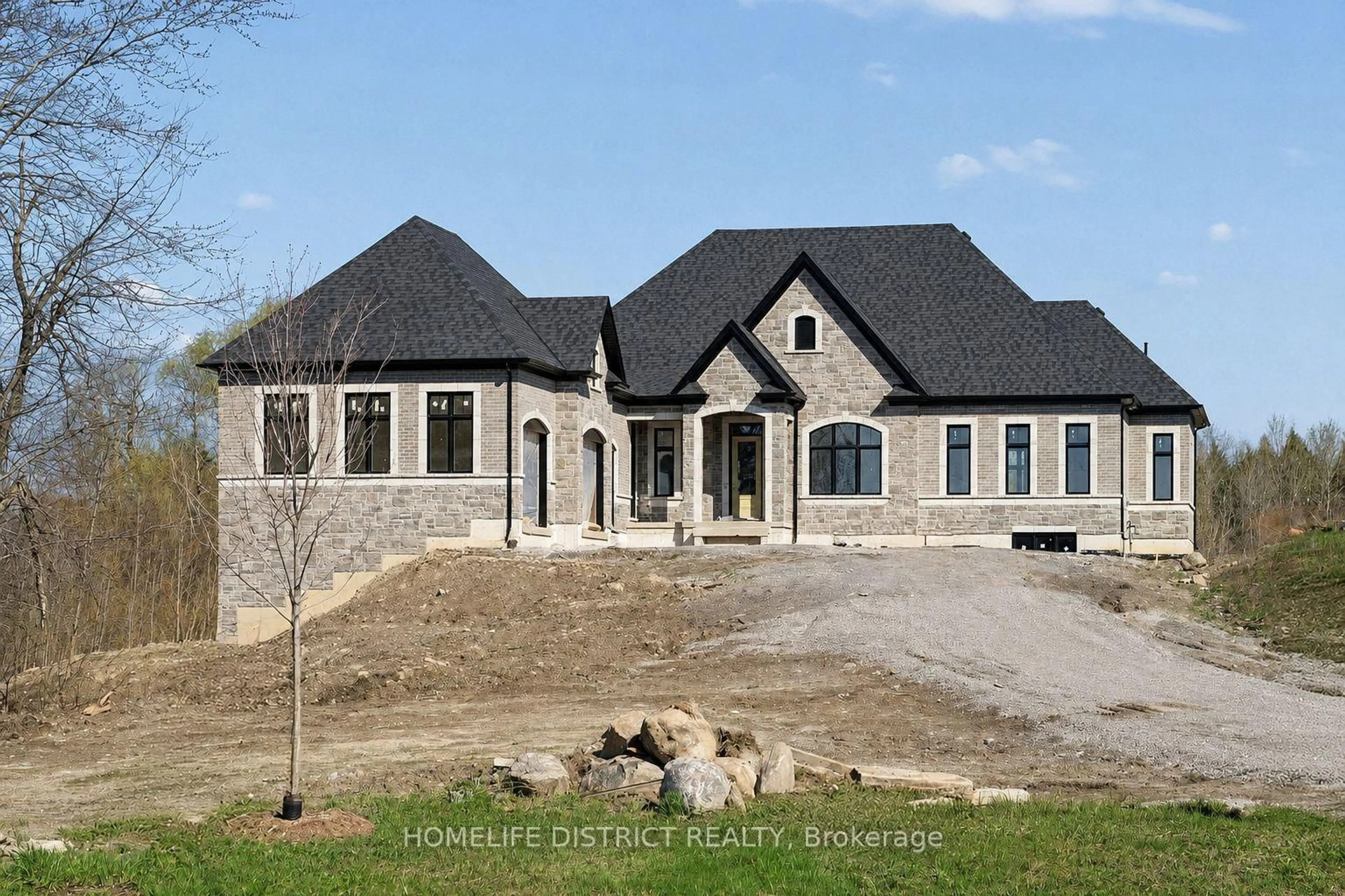 Home with brick exterior material, unknown for 32 Ormiston St, Clarington Ontario L0B 1J0