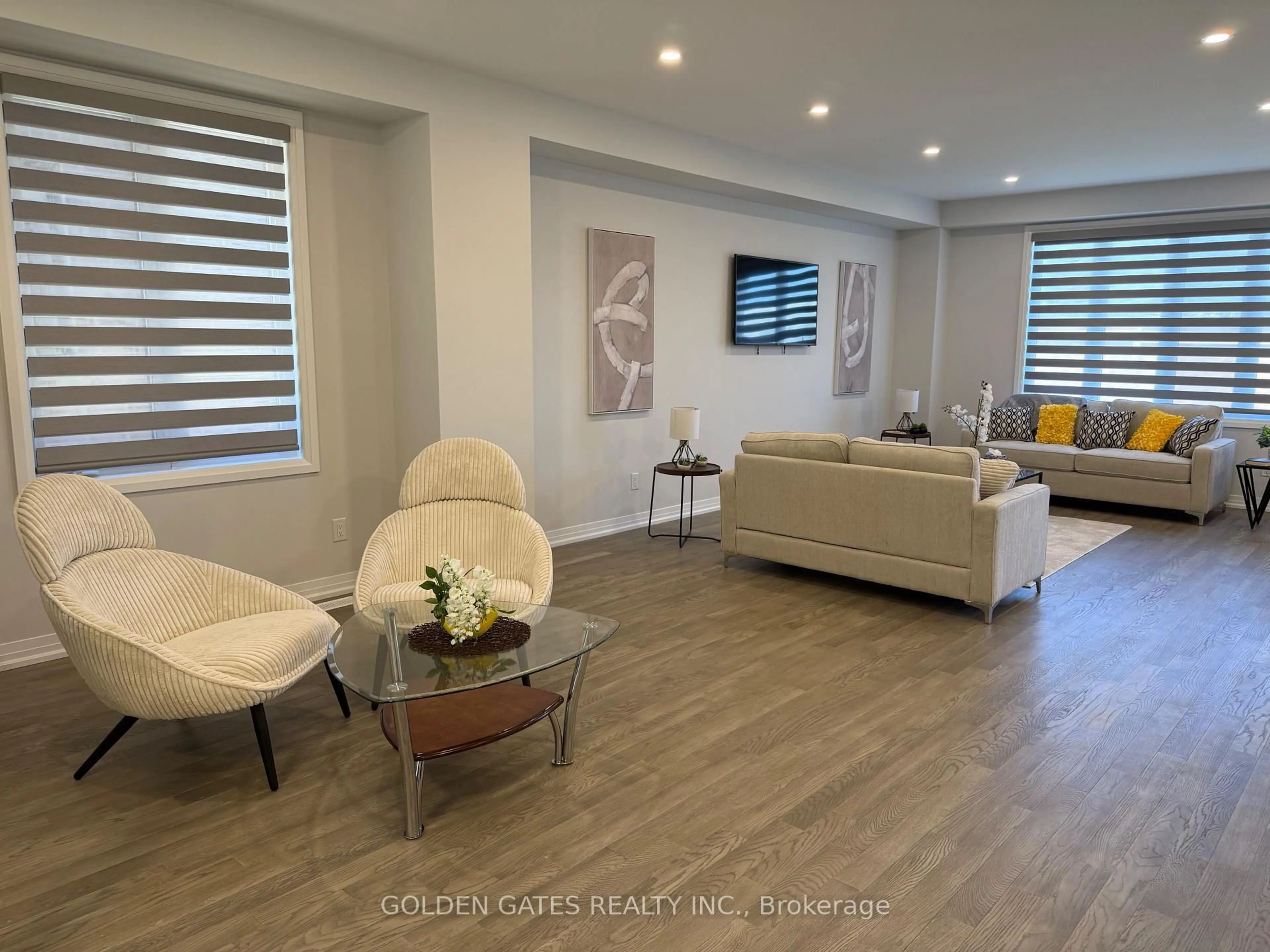 Living room with furniture, unknown for 457 Balsam St, Scugog Ontario L9L 1M6
