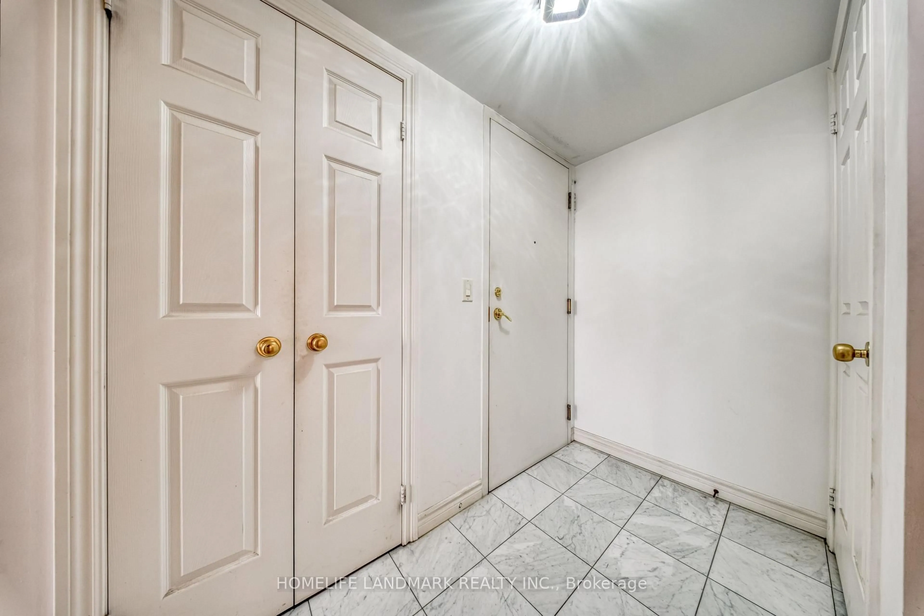 Indoor entryway for 2627 Mccowan Rd #1206, Toronto Ontario M1S 5T1