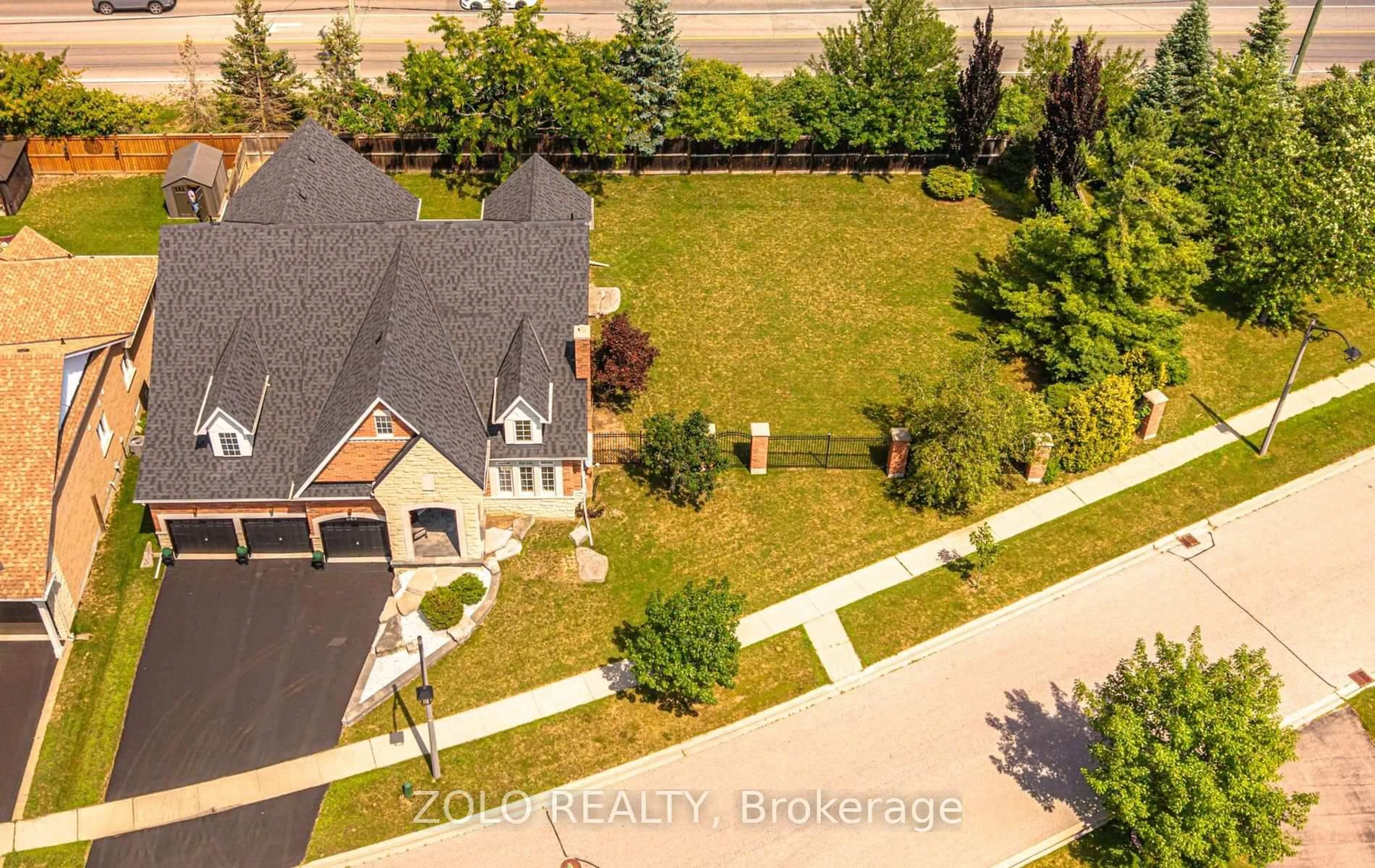 A pic from outside/outdoor area/front of a property/back of a property/a pic from drone, street for 849 Hanmore St, Oshawa Ontario L1K 0C5