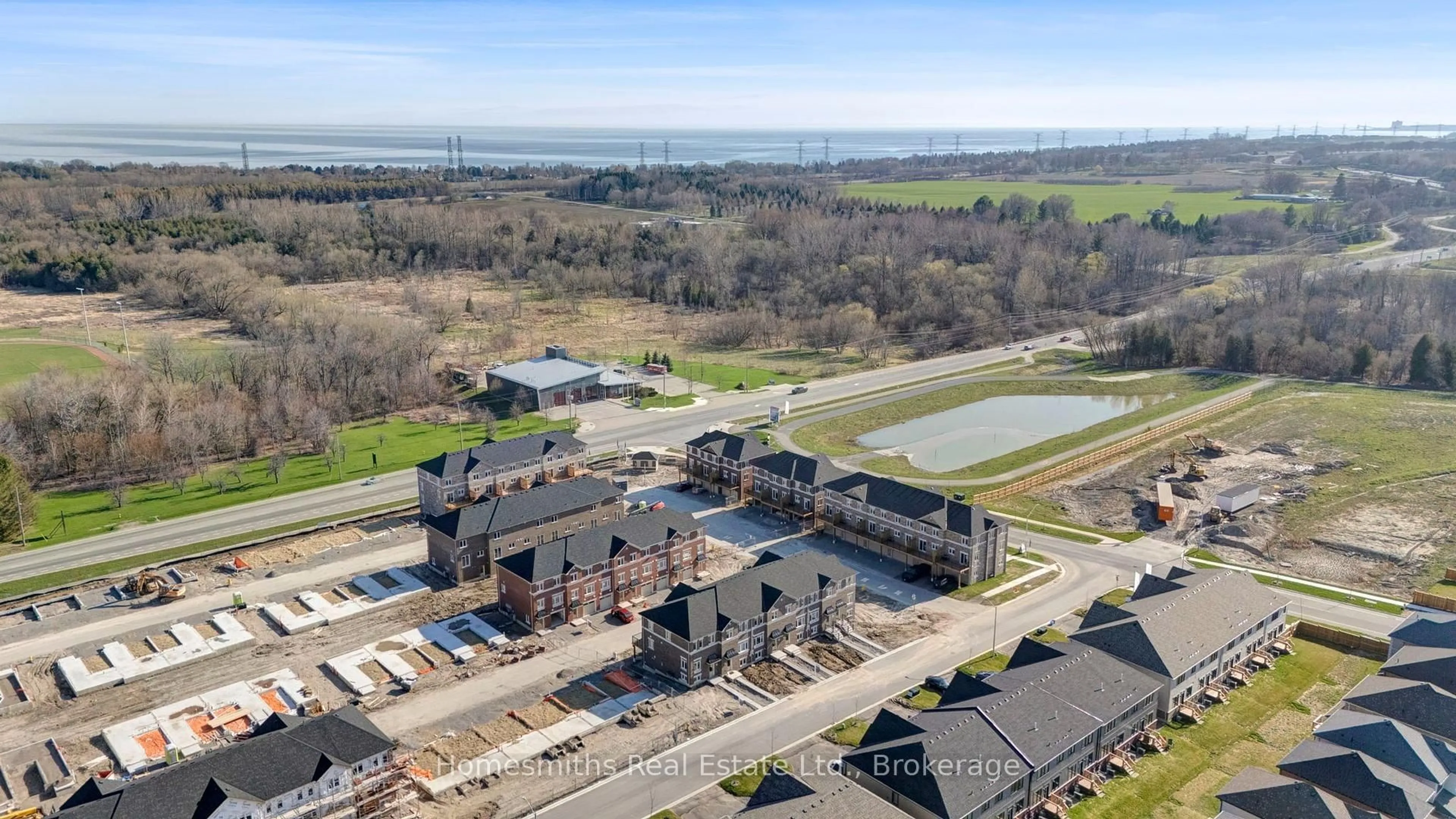 A pic from outside/outdoor area/front of a property/back of a property/a pic from drone, building for 75 Addyman Cres, Clarington Ontario L1B 0X1