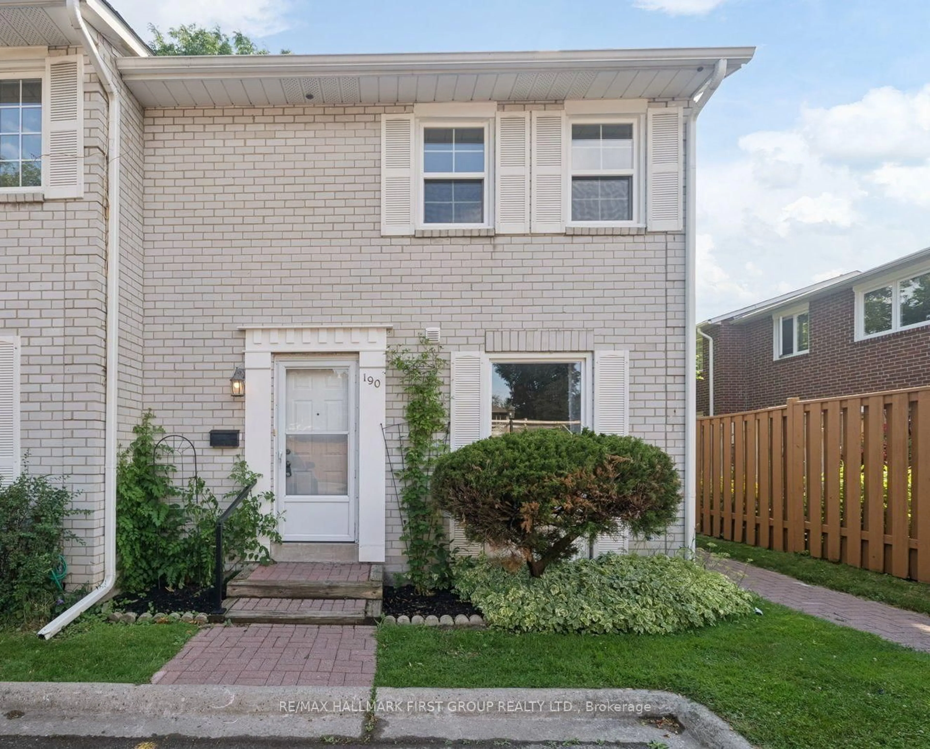 Home with brick exterior material, street for 70 Cass Ave #190, Toronto Ontario M1T 3P9