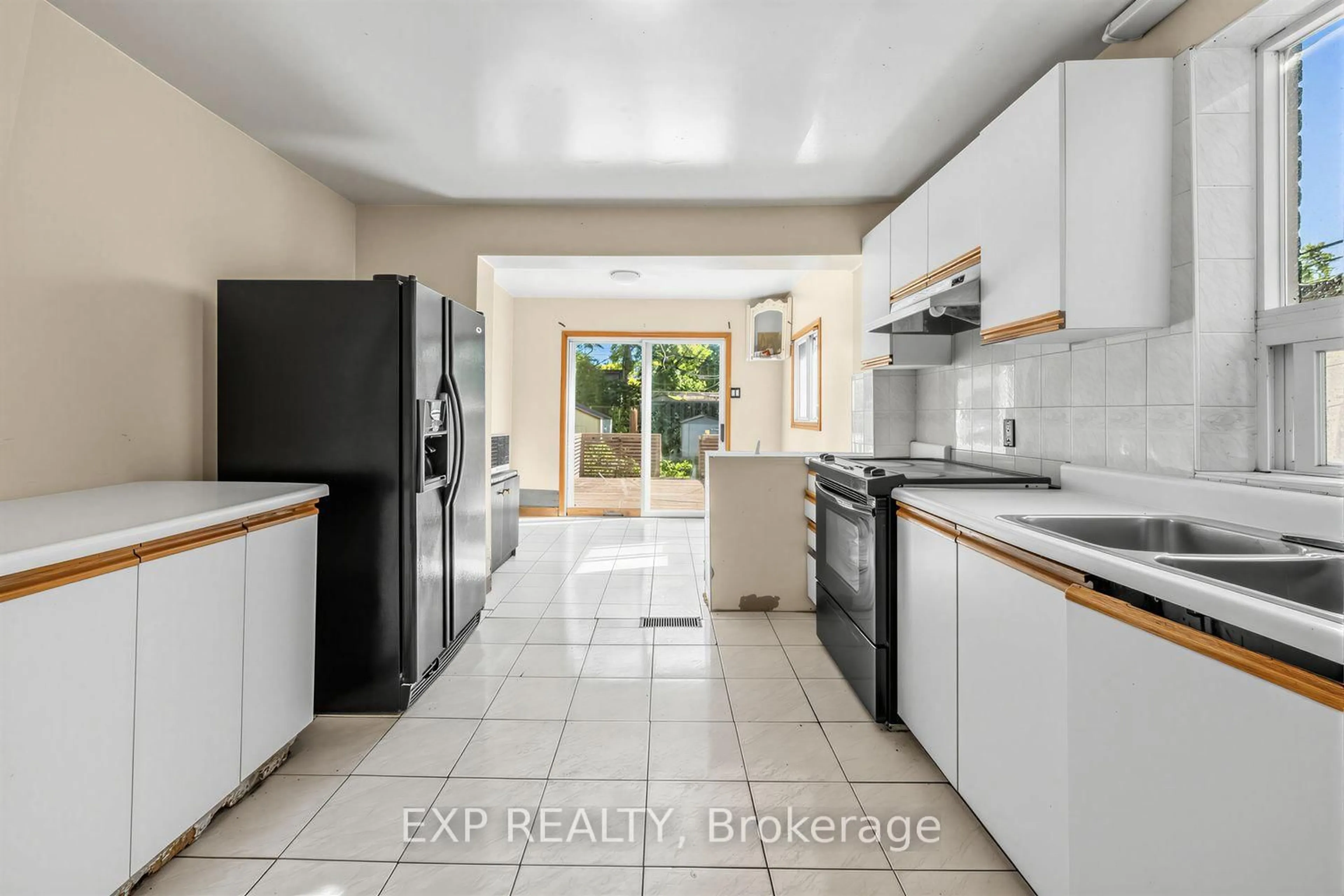 trreb/IMG-E13601964_01f30190-f195-456a-ae3b-a8beaafd45ac-l.jpg