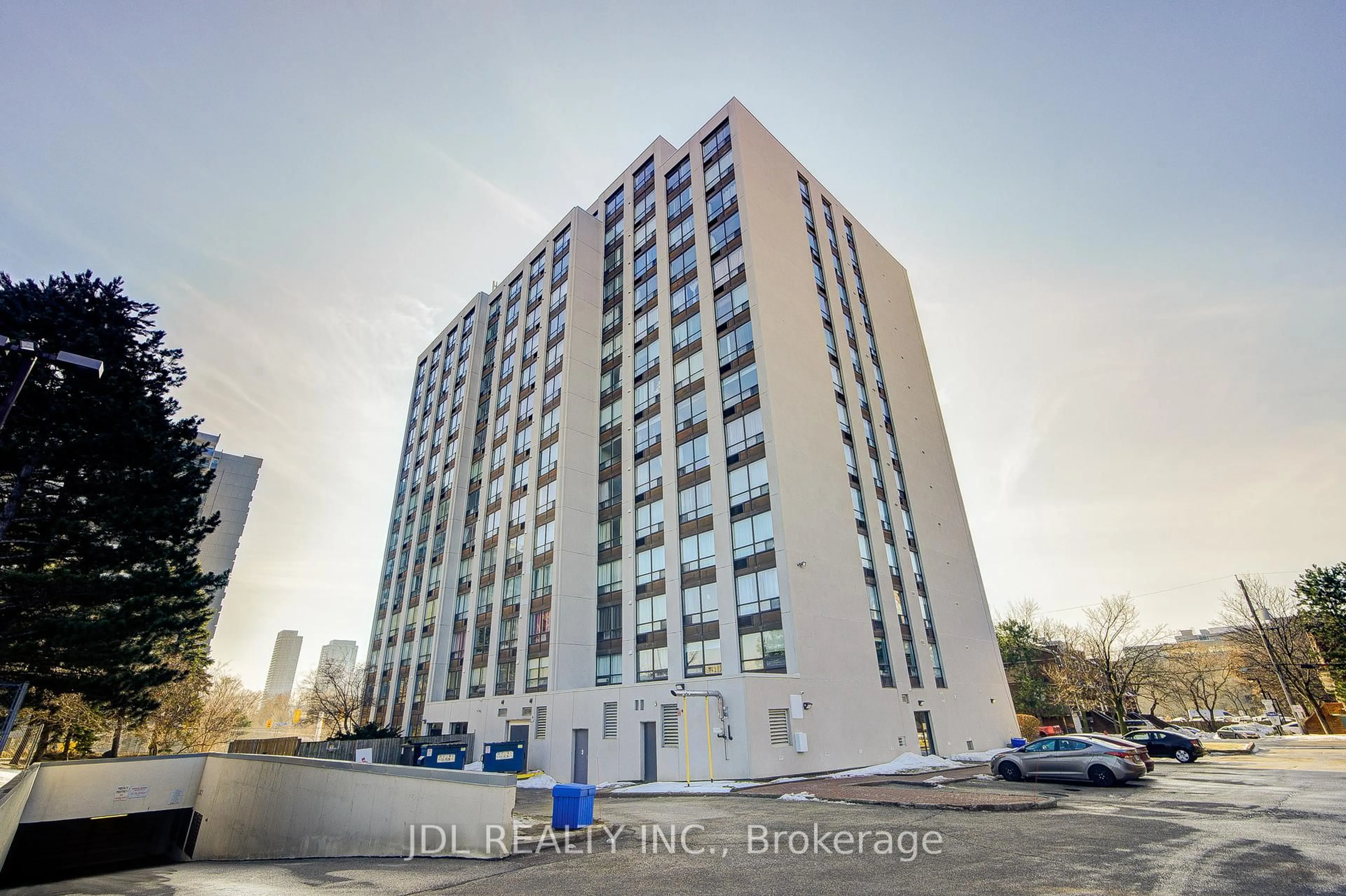 A pic from outside/outdoor area/front of a property/back of a property/a pic from drone, building for 1 Reidmount Ave #1106, Toronto Ontario M1S 4V3