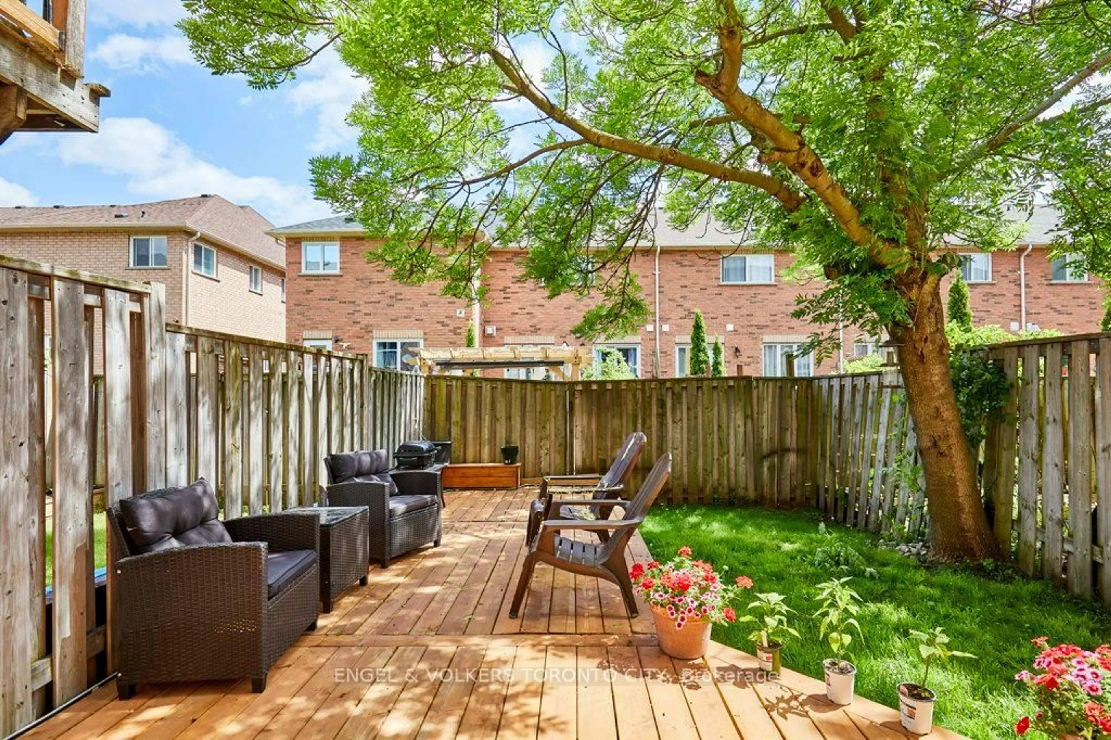 Patio, street for 94 Wilkie Lane, Ajax Ontario L1S 7S4
