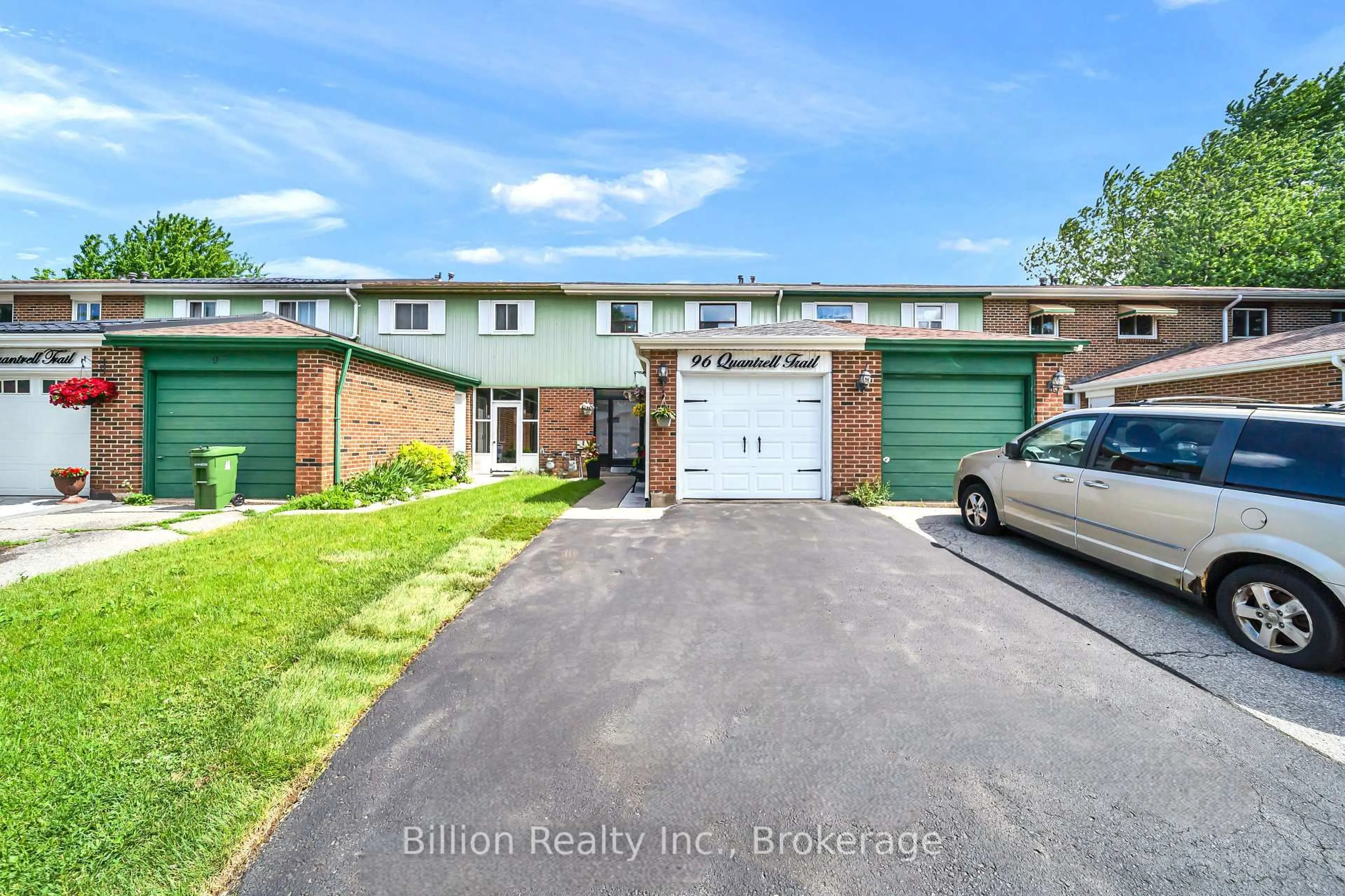 A pic from outside/outdoor area/front of a property/back of a property/a pic from drone, street for 96 Quantrell Tr, Toronto Ontario M1B 1L8
