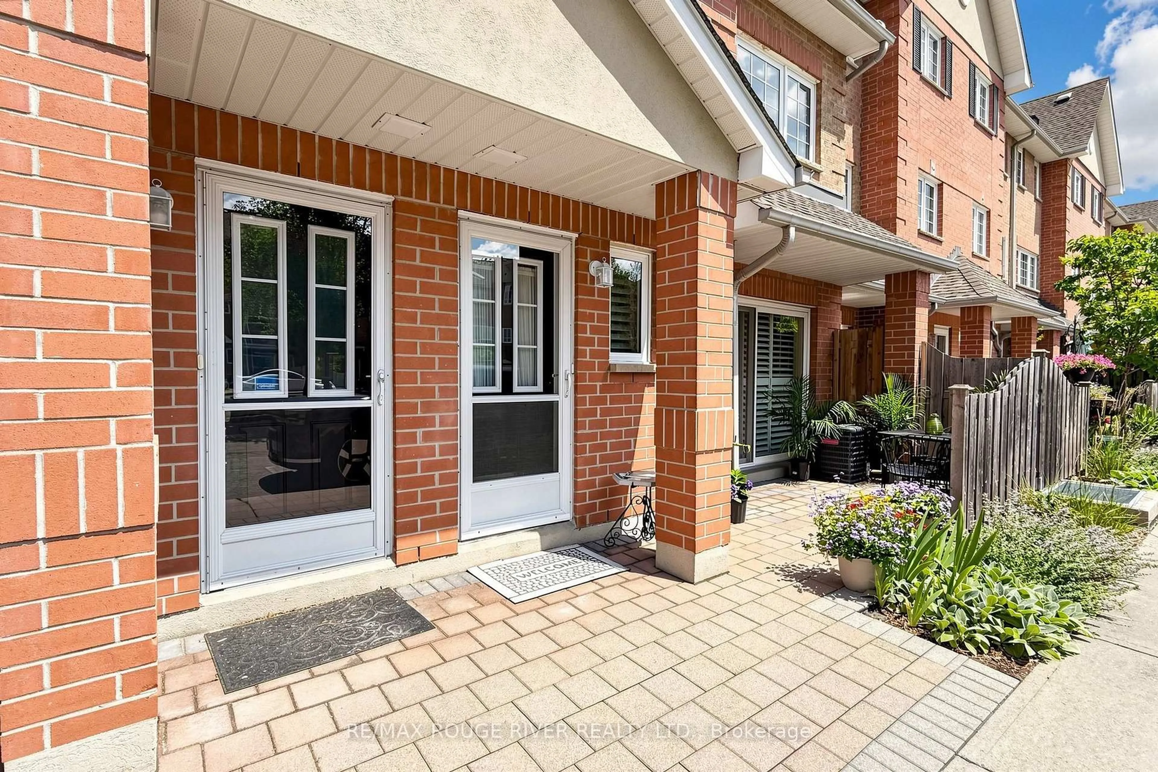 Patio, street for 1400 The Esplanade #418, Pickering Ontario L1V 6V2
