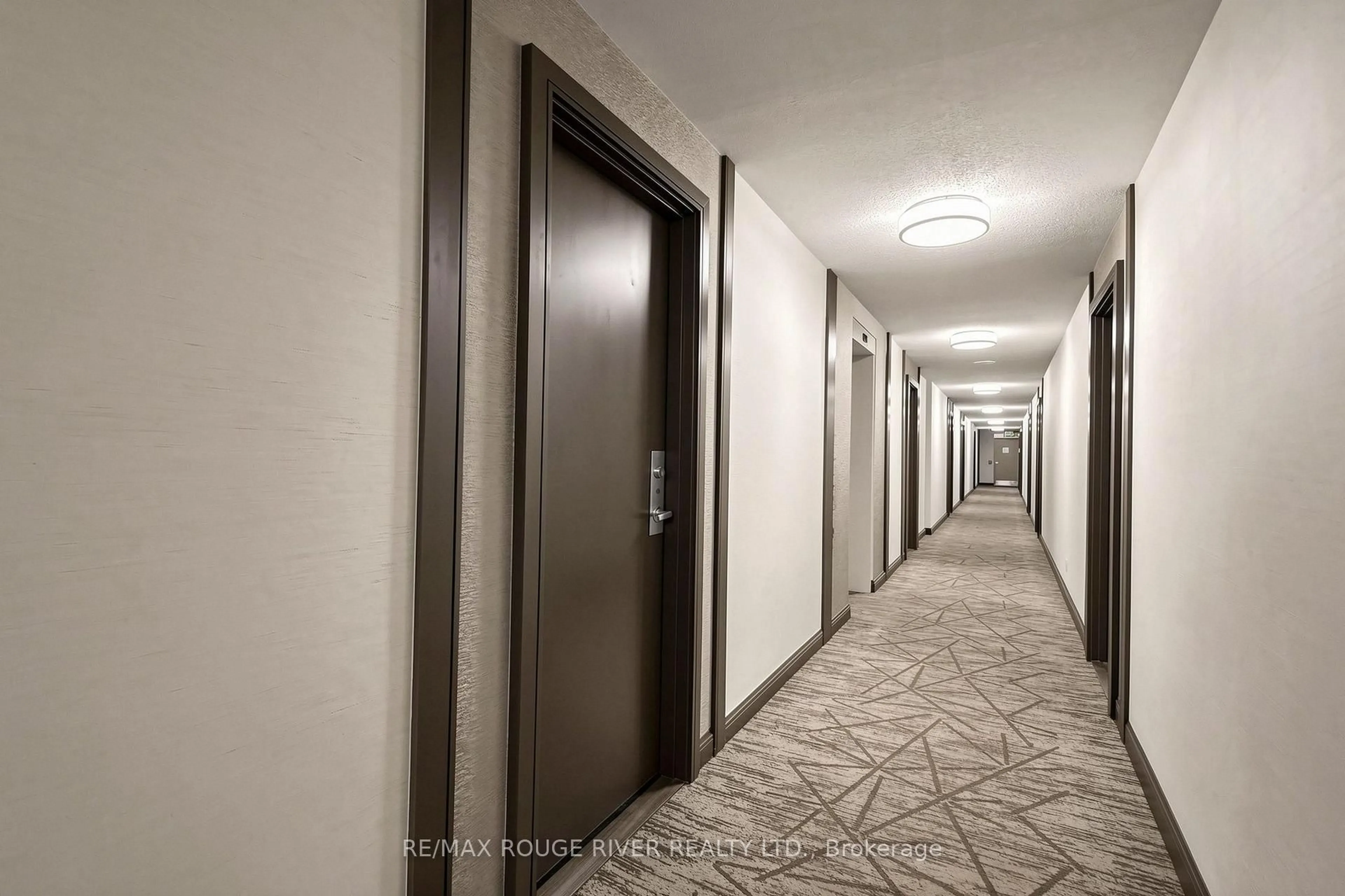 Indoor foyer for 1400 The Esplanade #418, Pickering Ontario L1V 6V2