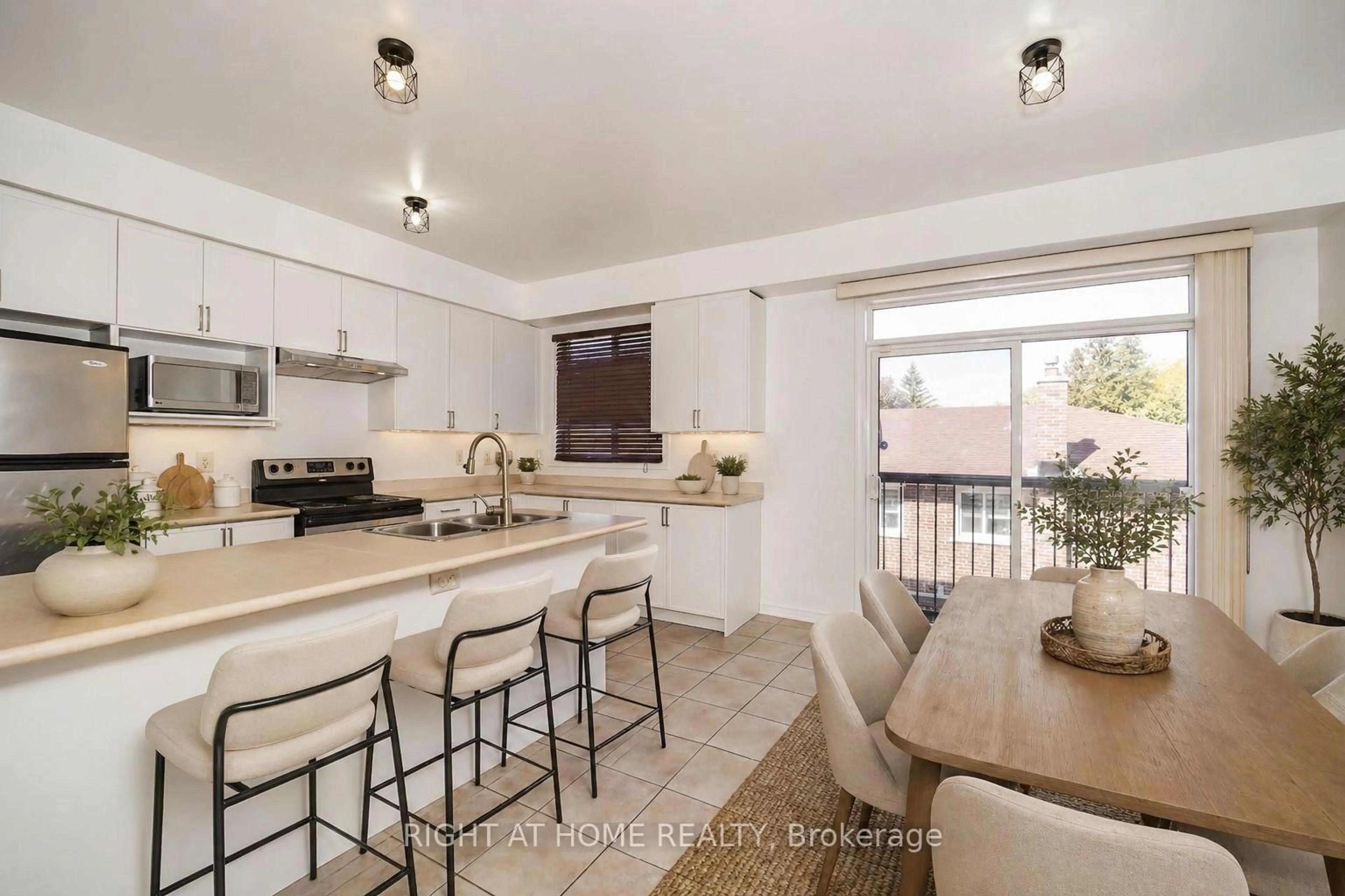 Open concept kitchen, unknown for 48 Curran Hall Cres, Toronto Ontario M1G 0A2