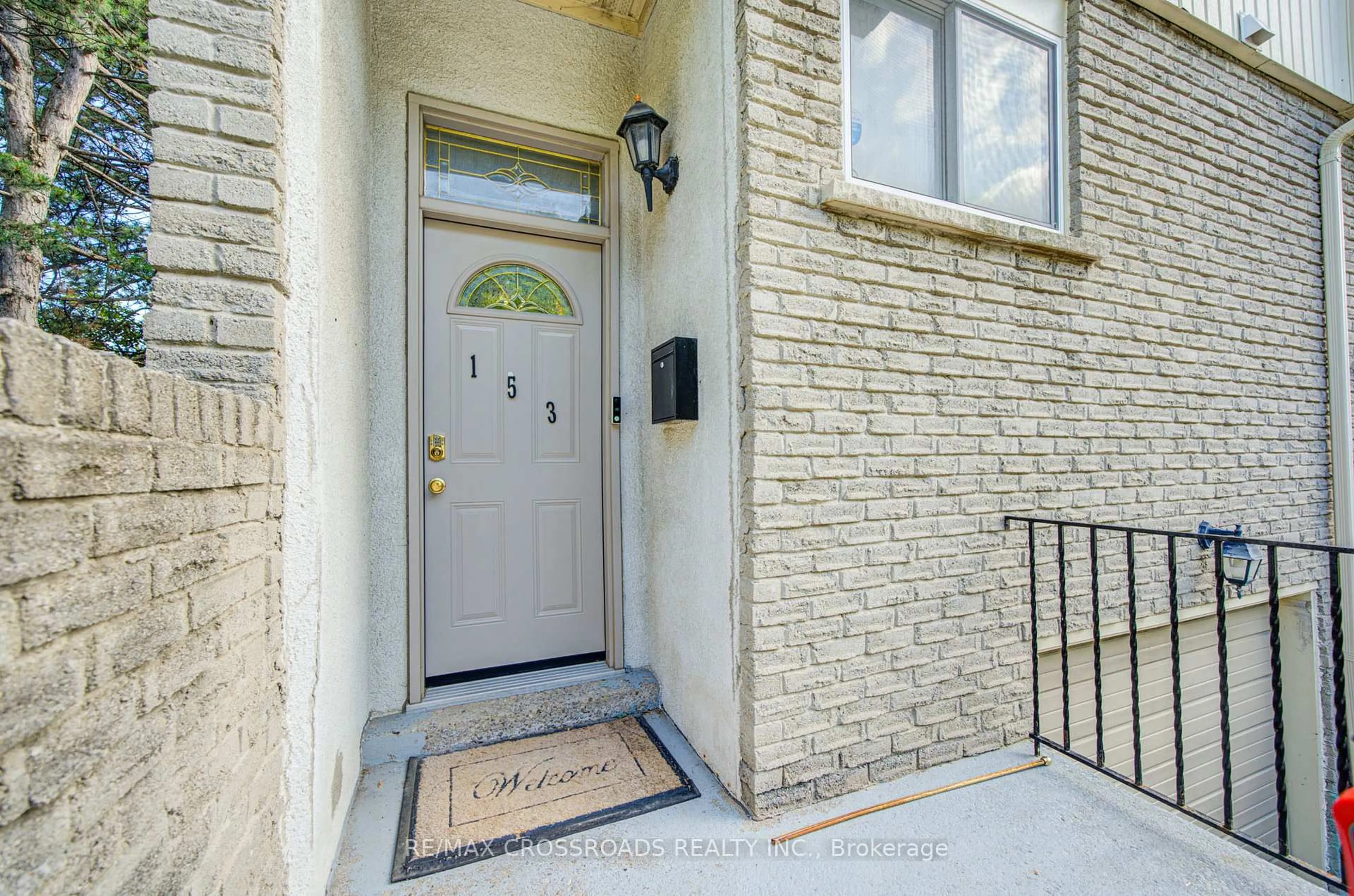 Indoor entryway for 1915 Denmar Rd #153, Pickering Ontario L1V 3E1