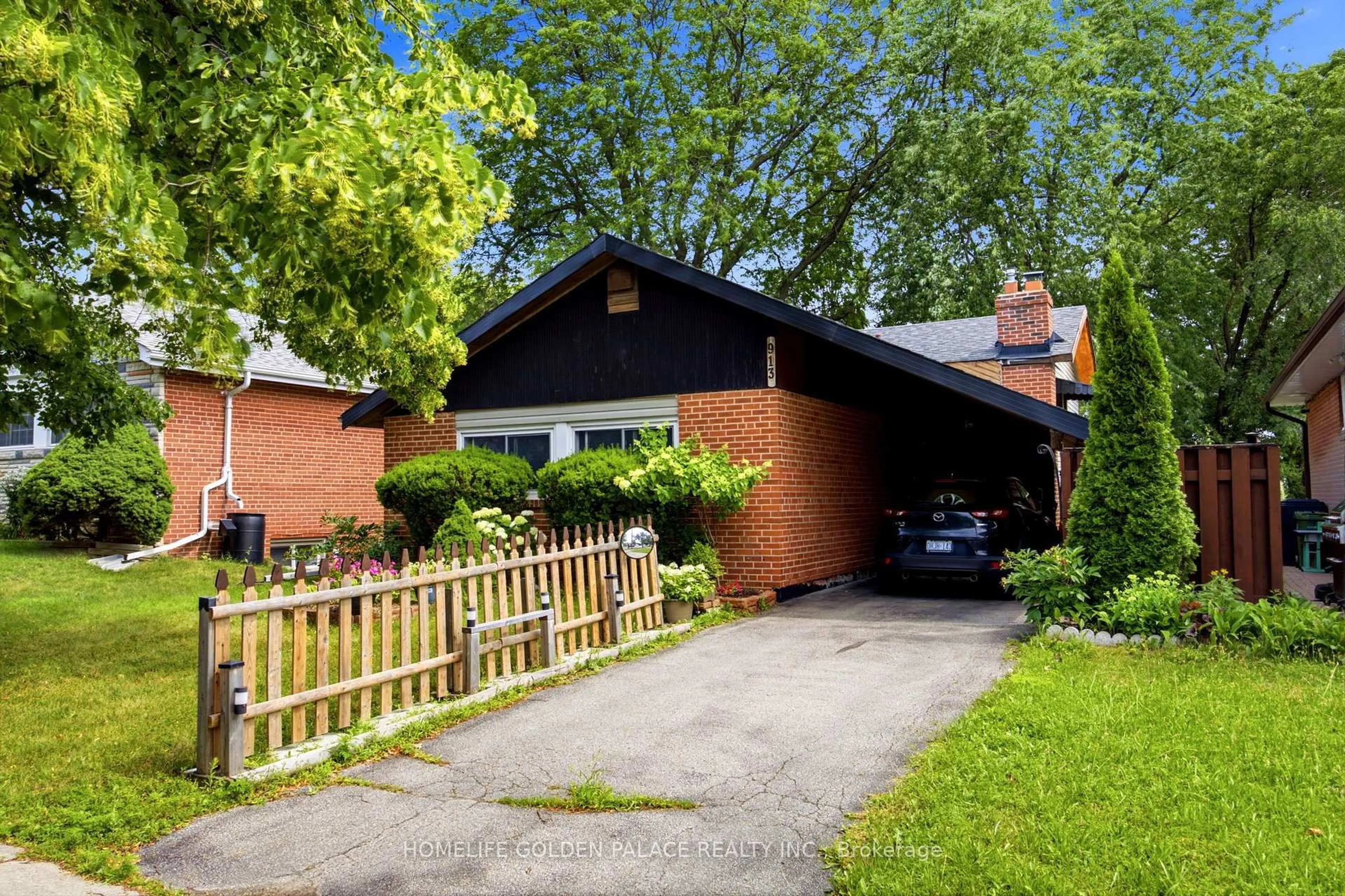 Home with brick exterior material, street for 913 Brimorton Dr, Toronto Ontario M1G 2T8