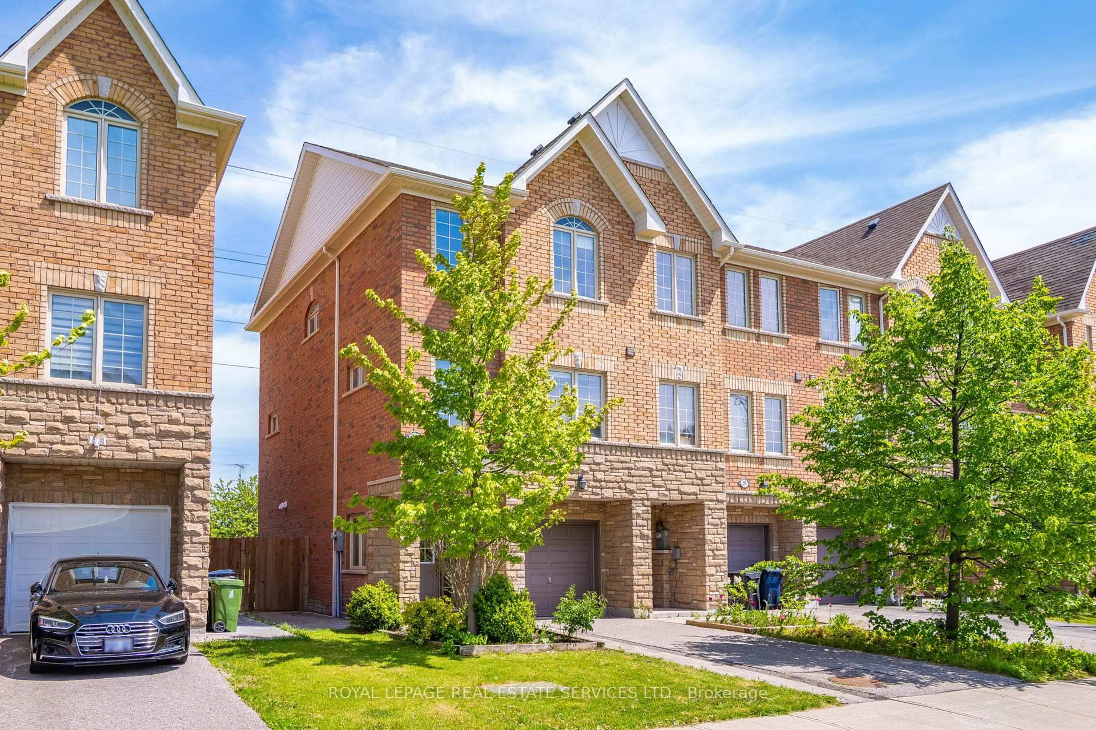 Home with brick exterior material, unknown for 61 Pidgeon St, Toronto Ontario M1L 0C8