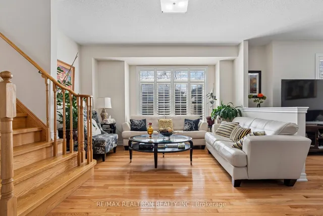 12 Dale Ave, Toronto 5