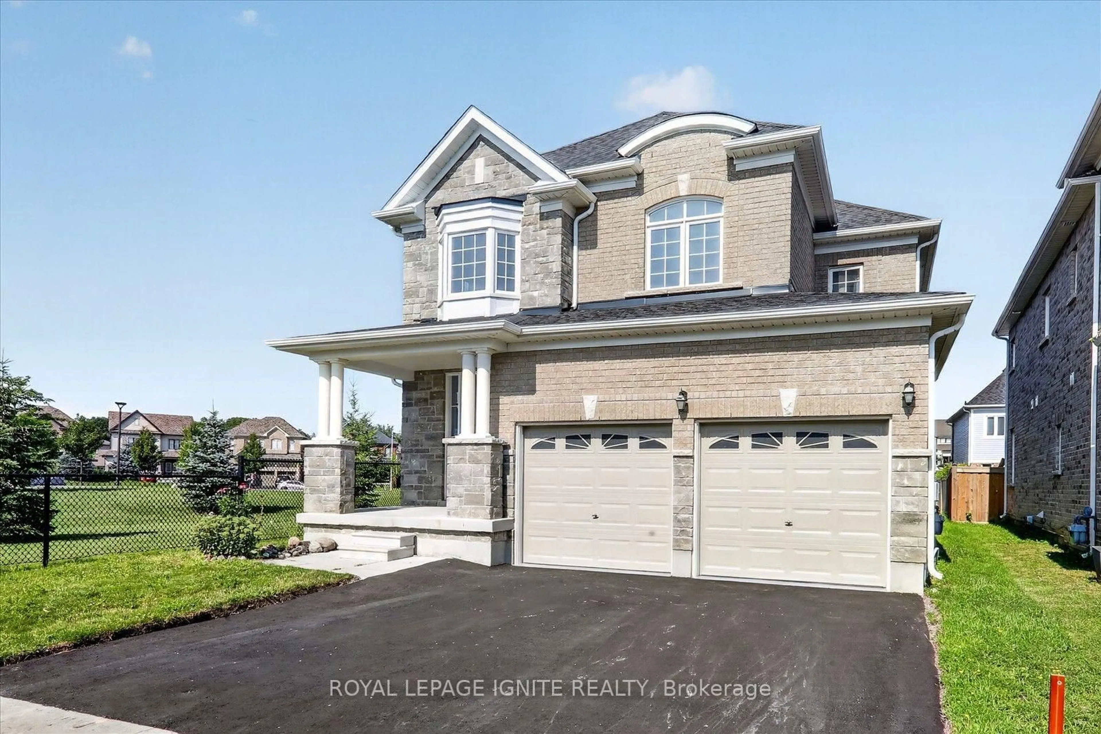Home with brick exterior material, street for 188 Douglas Kemp Cres, Clarington Ontario L1C 7E4