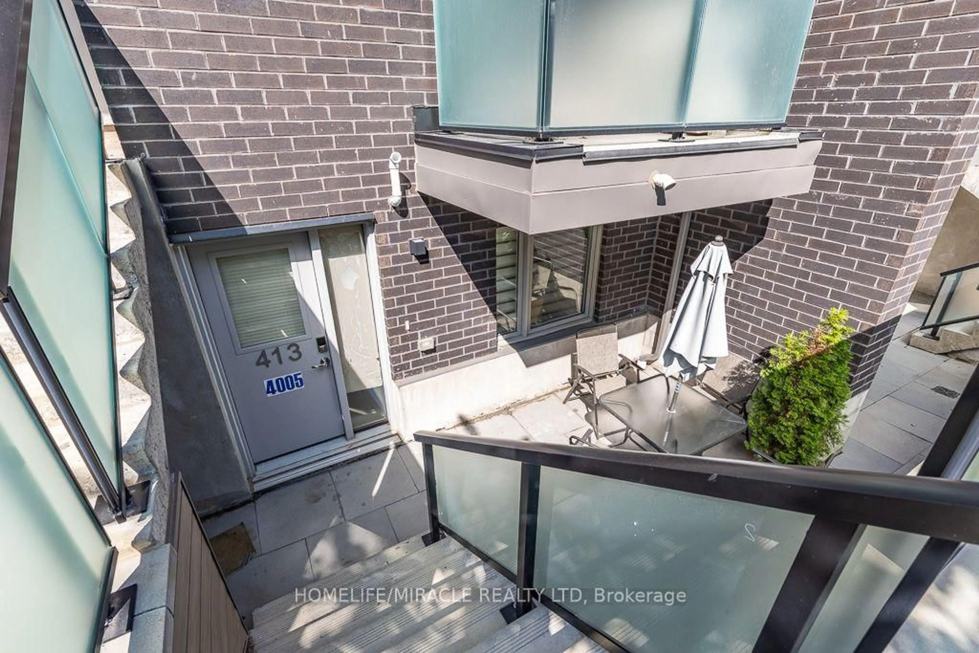 A pic from outside/outdoor area/front of a property/back of a property/a pic from drone, unknown for 2789 Eglinton Ave #413, Toronto Ontario M1J 0B3