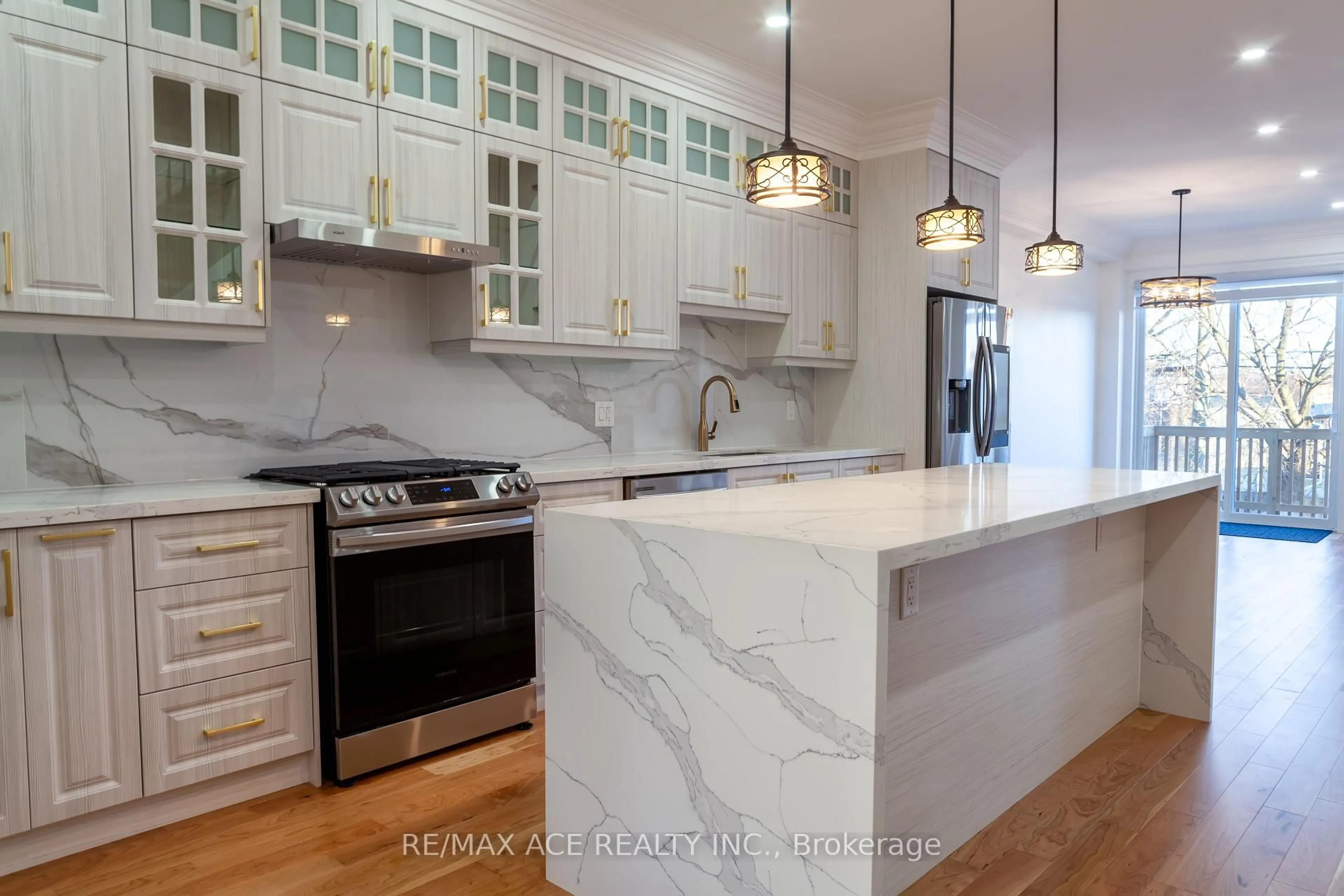 Contemporary kitchen, ceramic/tile floor for 229B Mcintosh St, Toronto Ontario M1N 3Z2