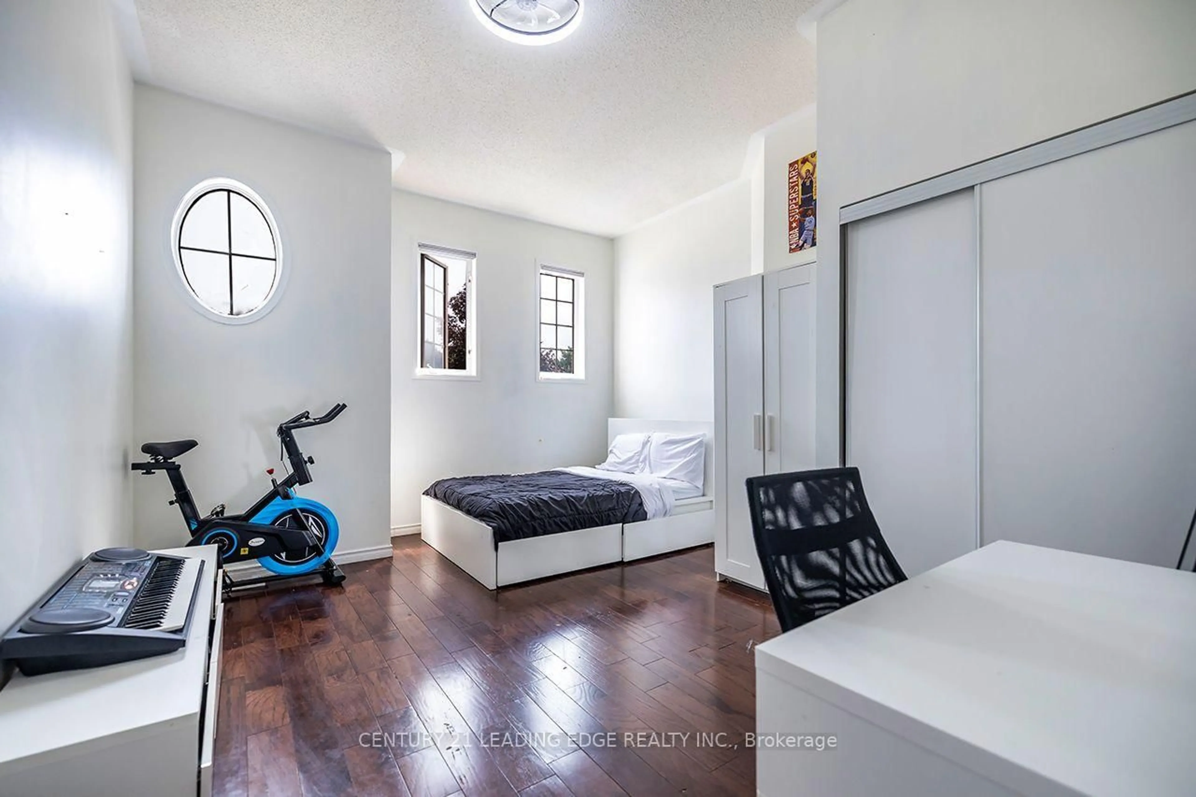 A pic of a room for 14 GUILDWOOD Dr, Clarington Ontario L1C 5E1